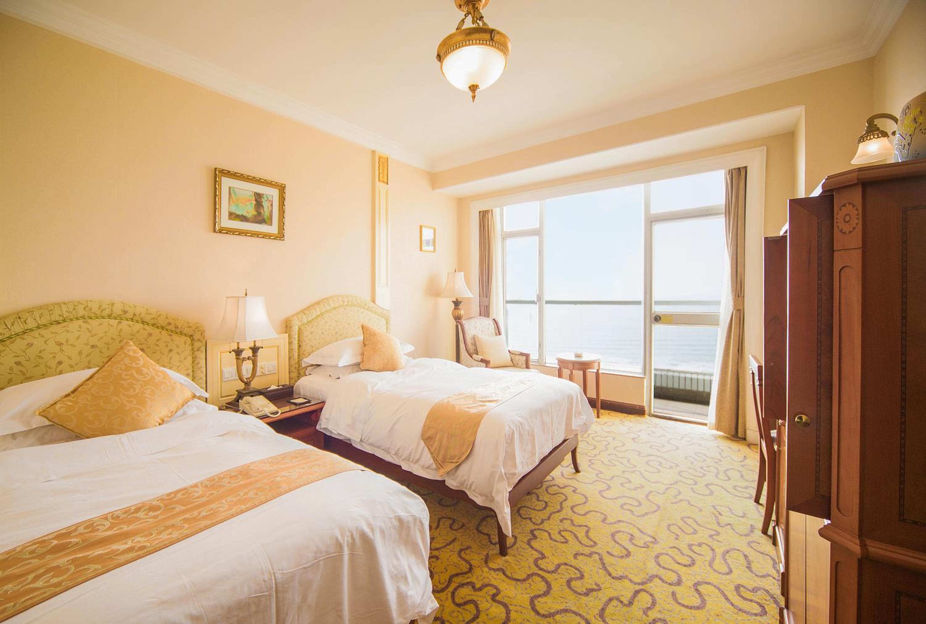 Executive Twin Room with Sea View