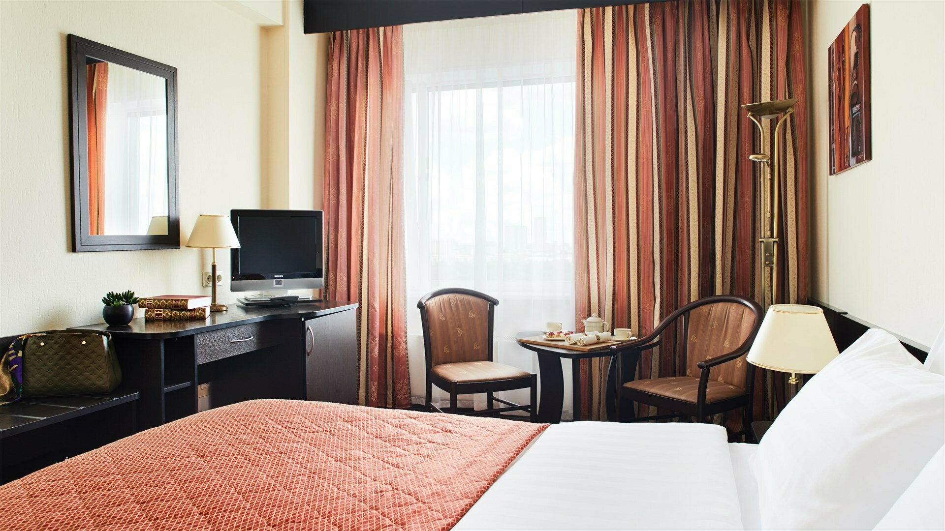 (ИЗМАЙЛОВО ОТЕЛЬ ГАММА 3*) -СТАНДАРТ ПЛЮС С ШИРОКОЙ КРОВАТЬЮ