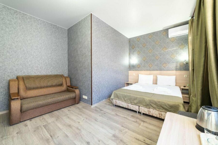 Семейный номер с балконом