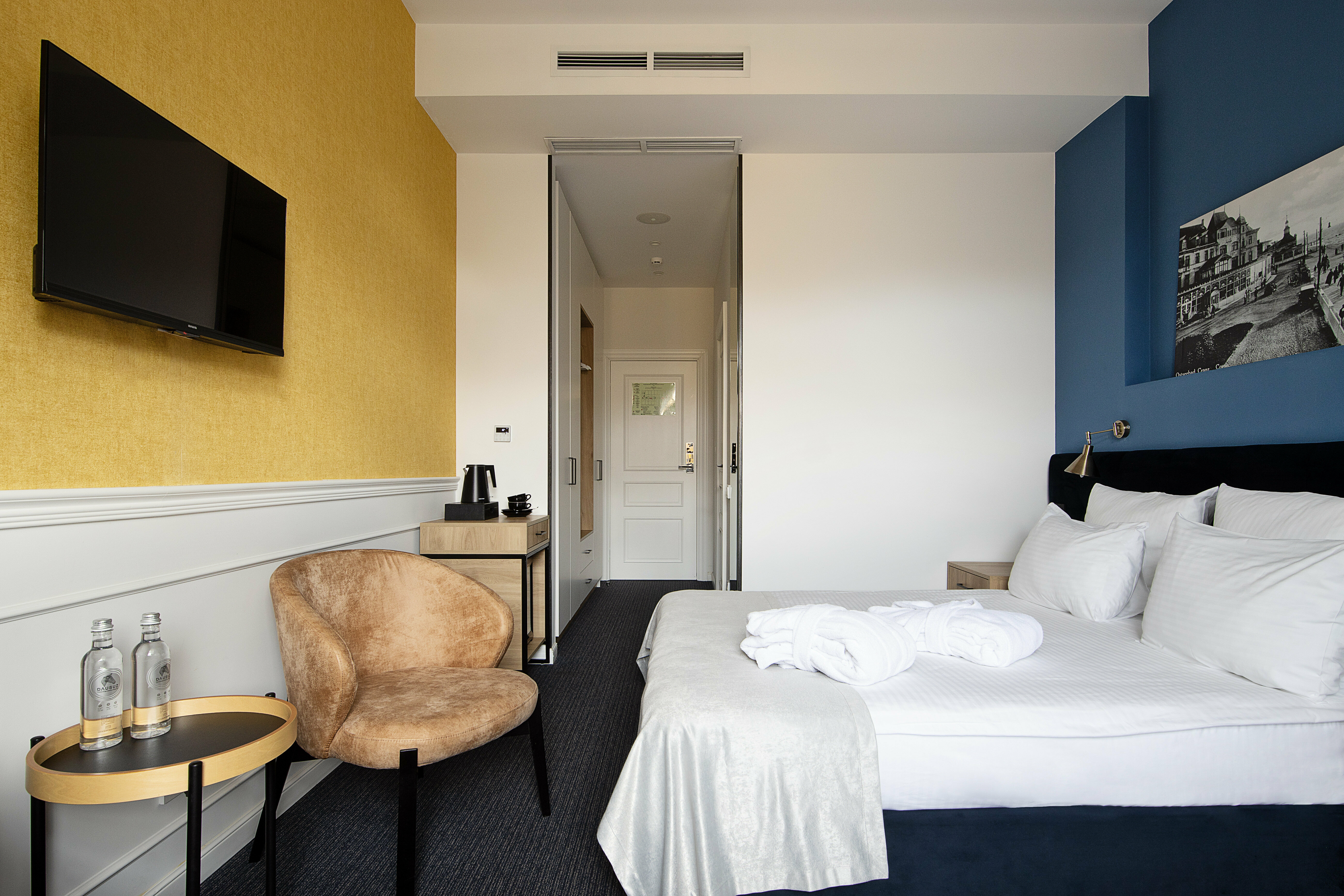 Стандартный номер с видом на парк и большой двуспальной кроватью