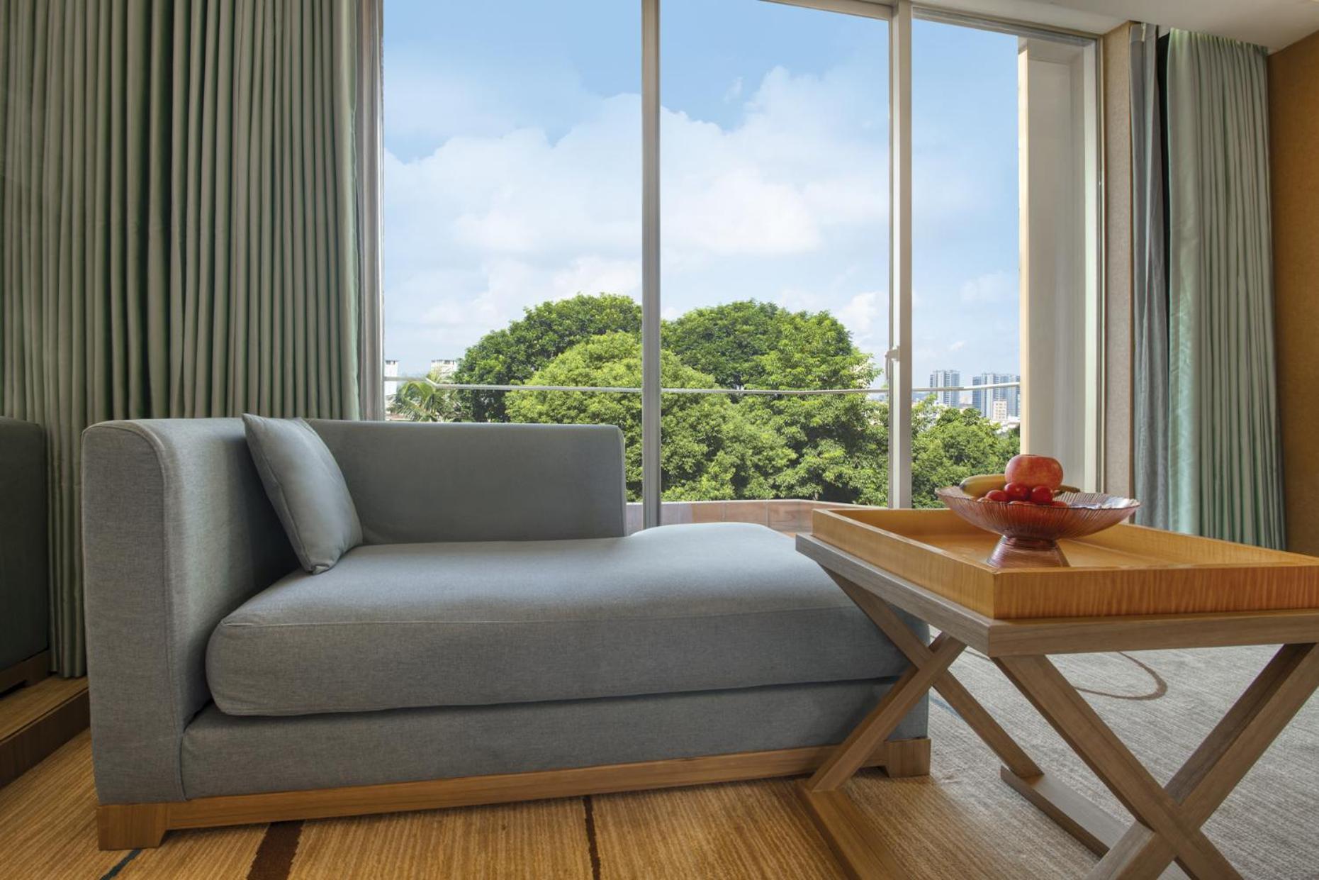 Deluxe Montain-view Twin Room(with balcony)