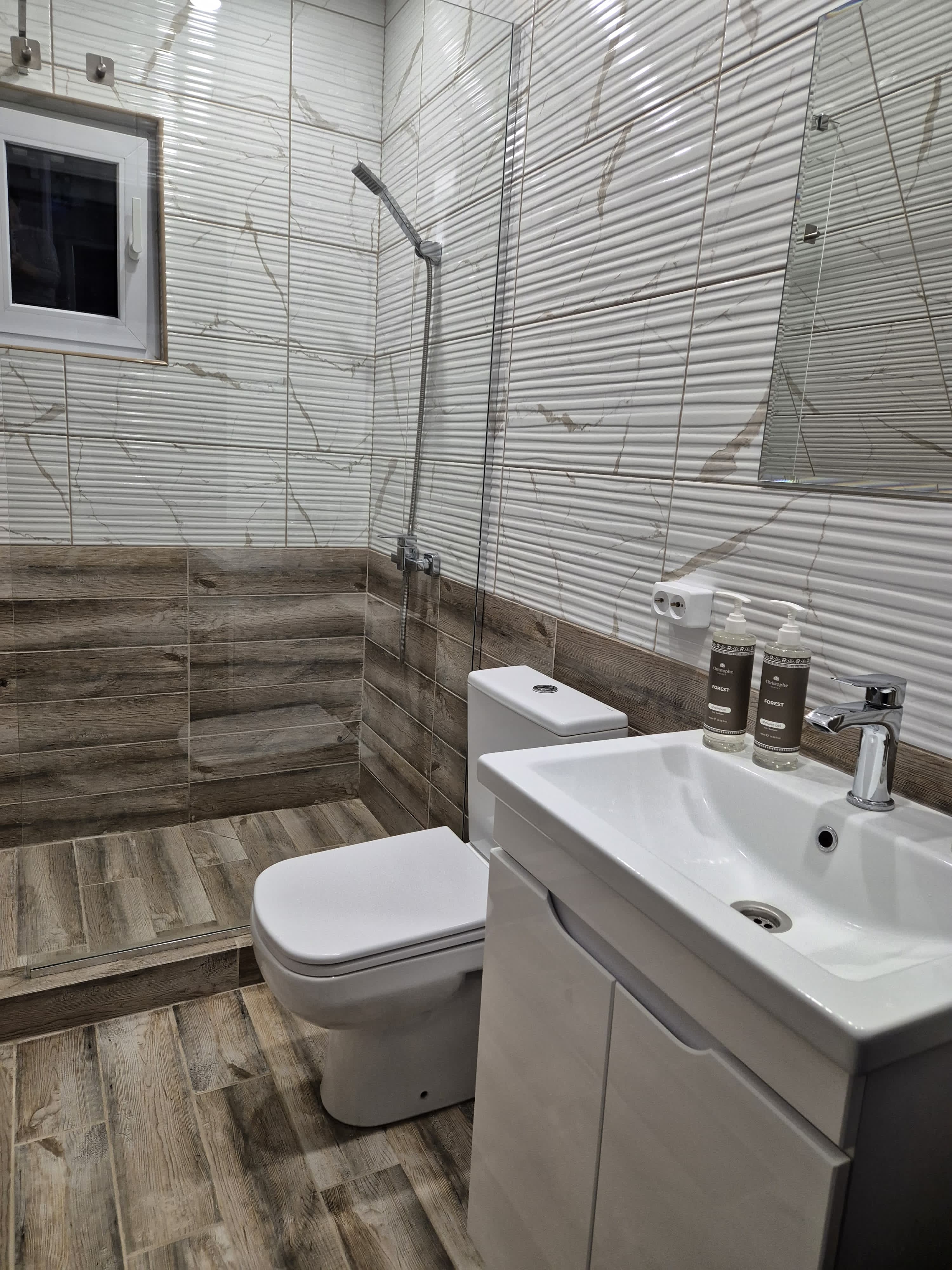 Коттедж с собственным бассейном