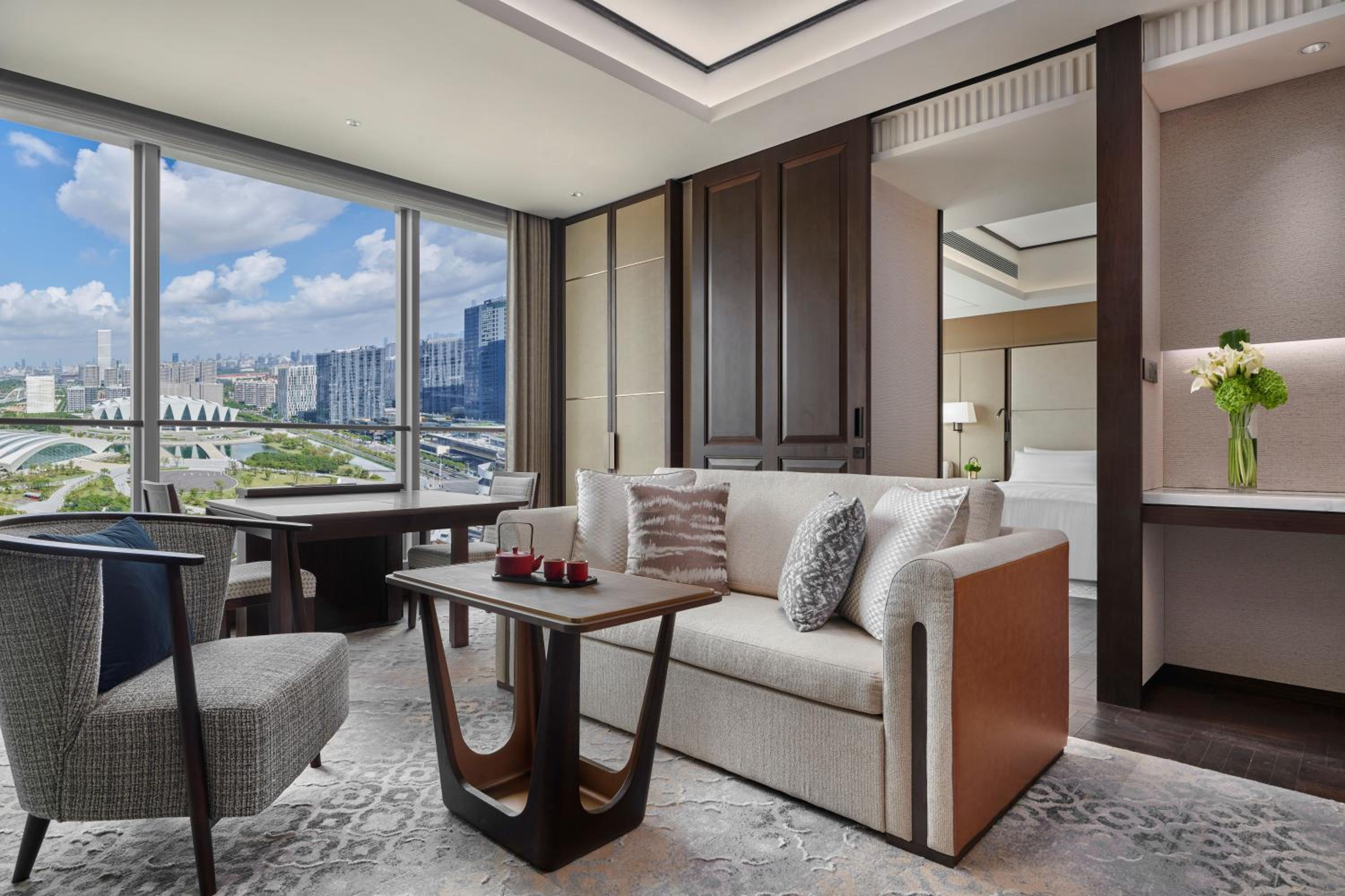 Deluxe River View Suite King Room