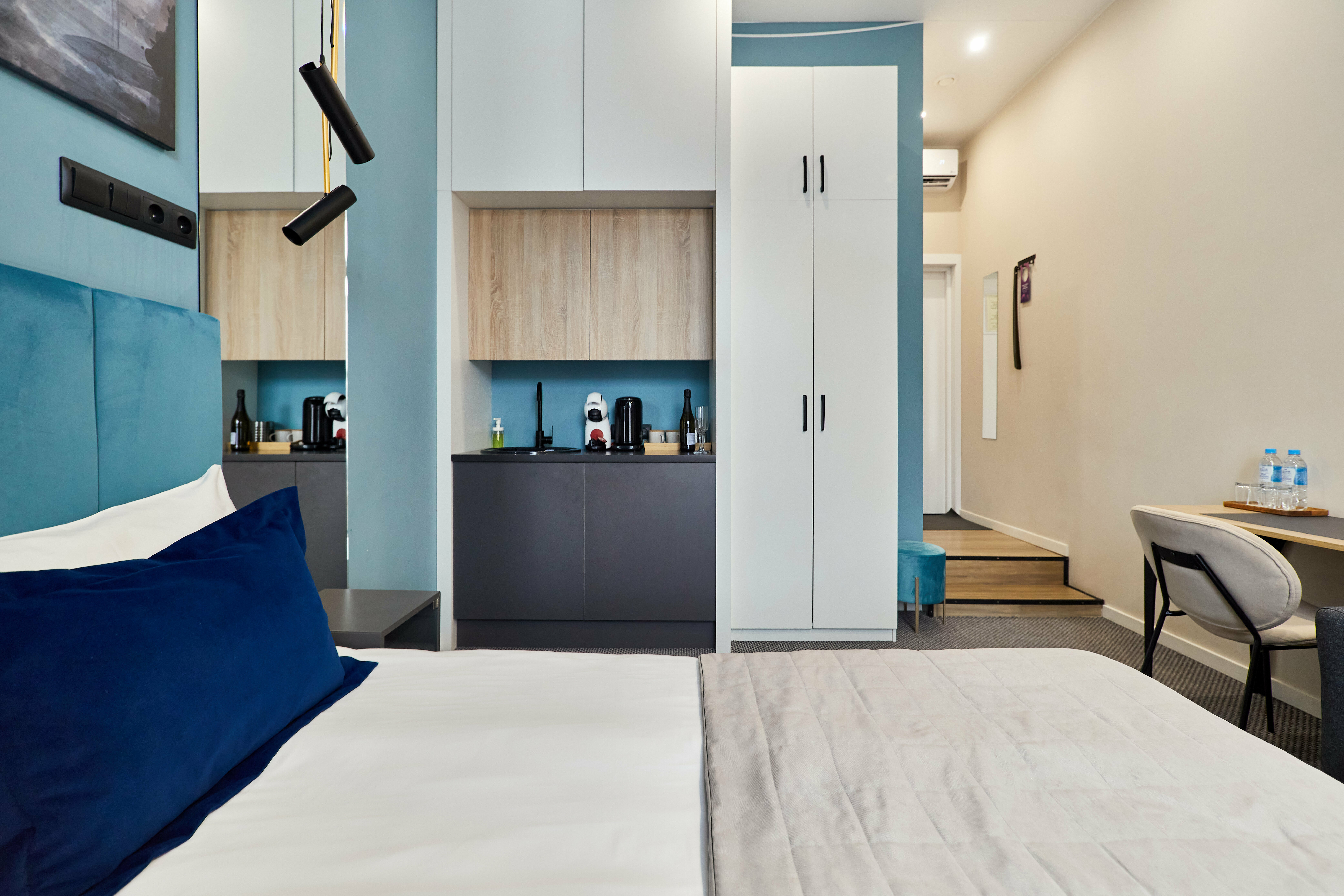 Студия четырехместная с видом на город