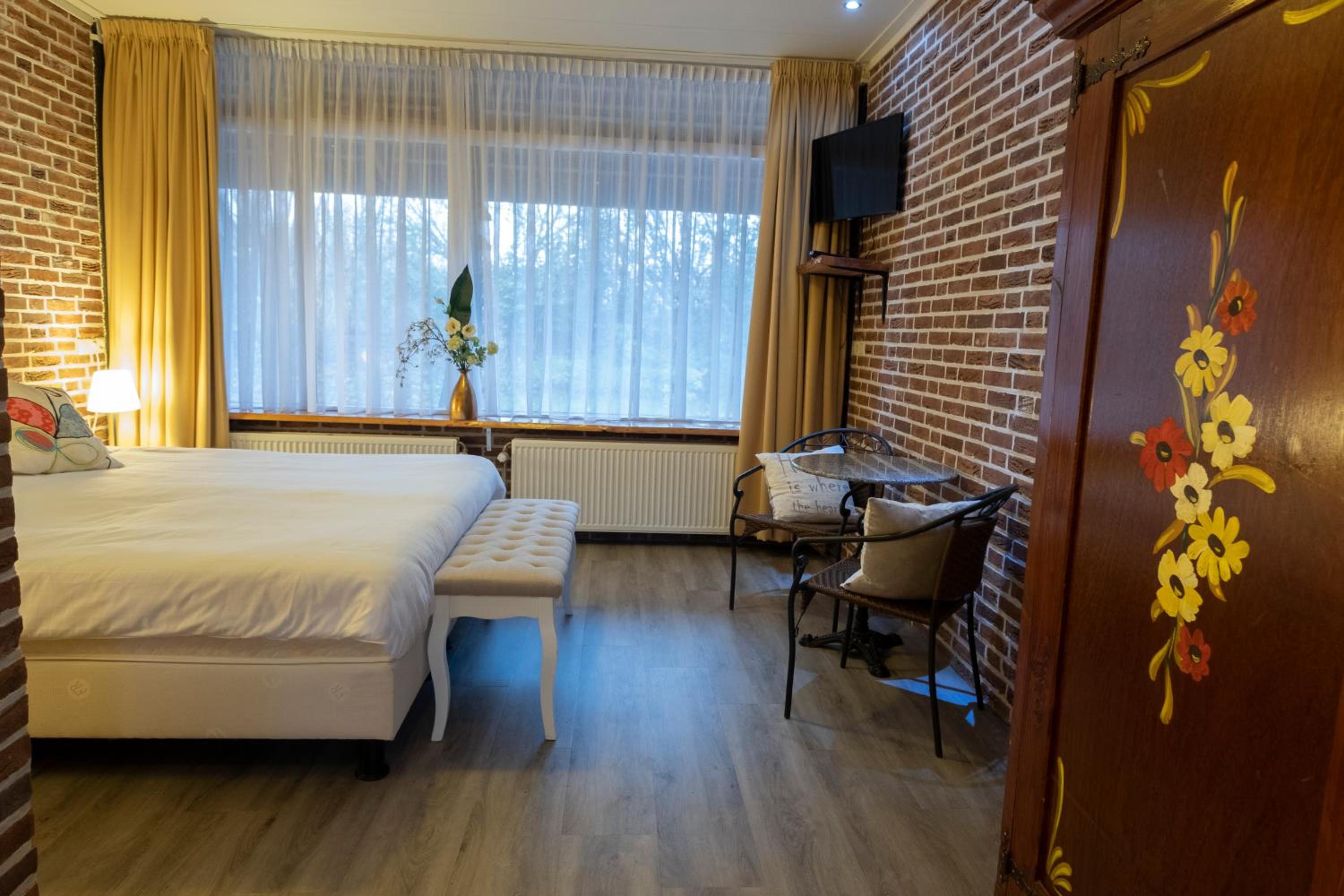 Double Room with Spa Bath