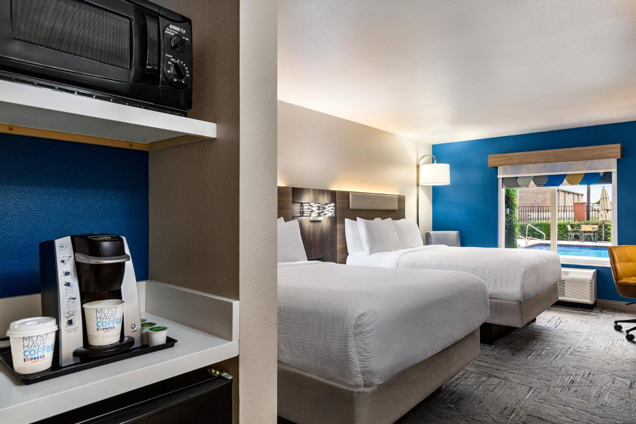Standard Room with Two Queen Beds