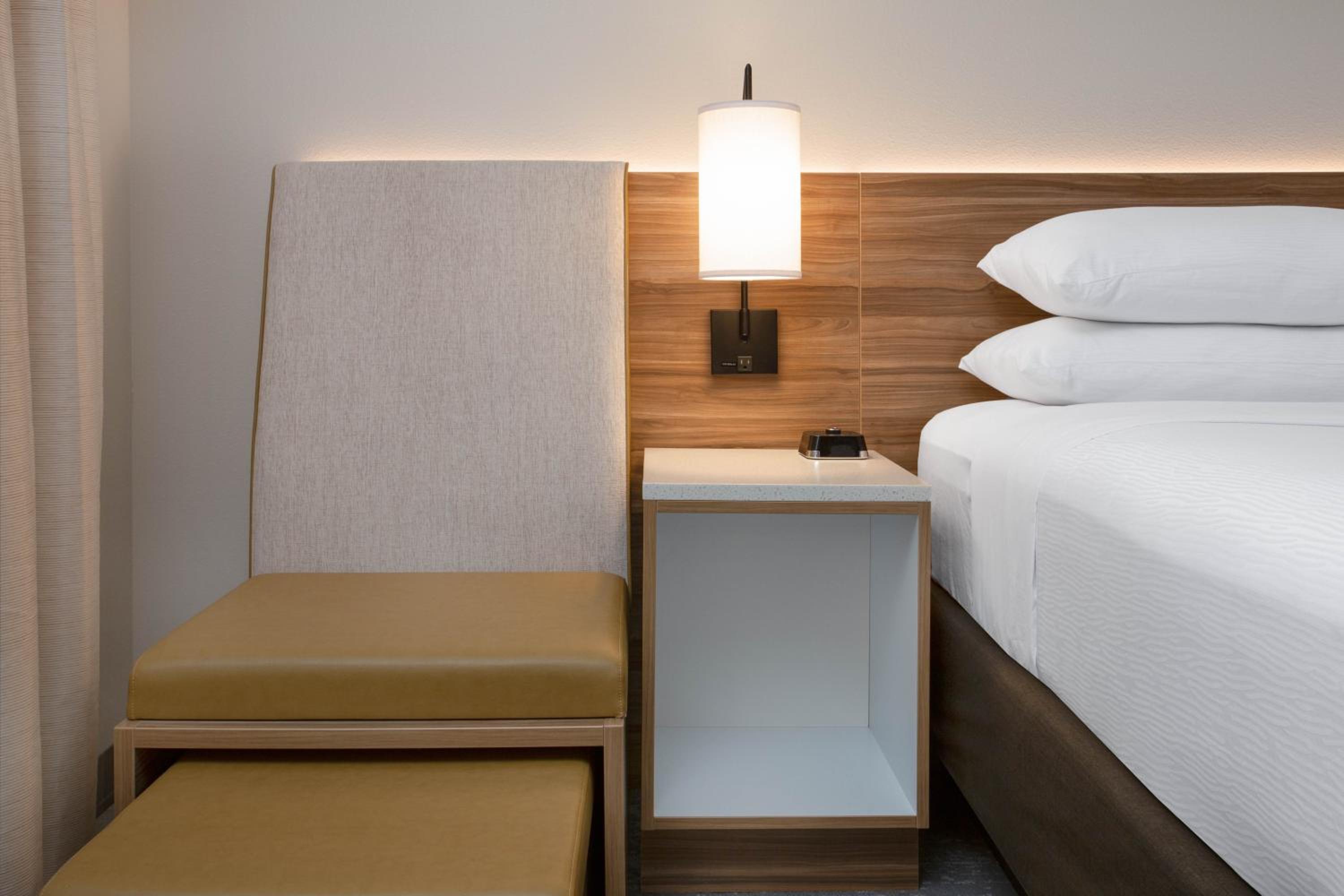 King Room (No Resort Fee)