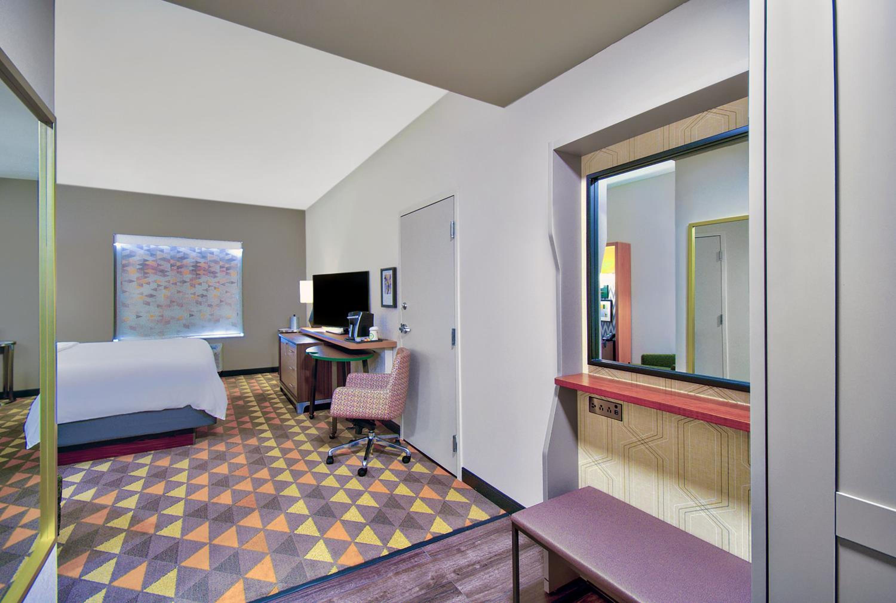 Standard King Room with Mobility Accessible Roll-In Shower