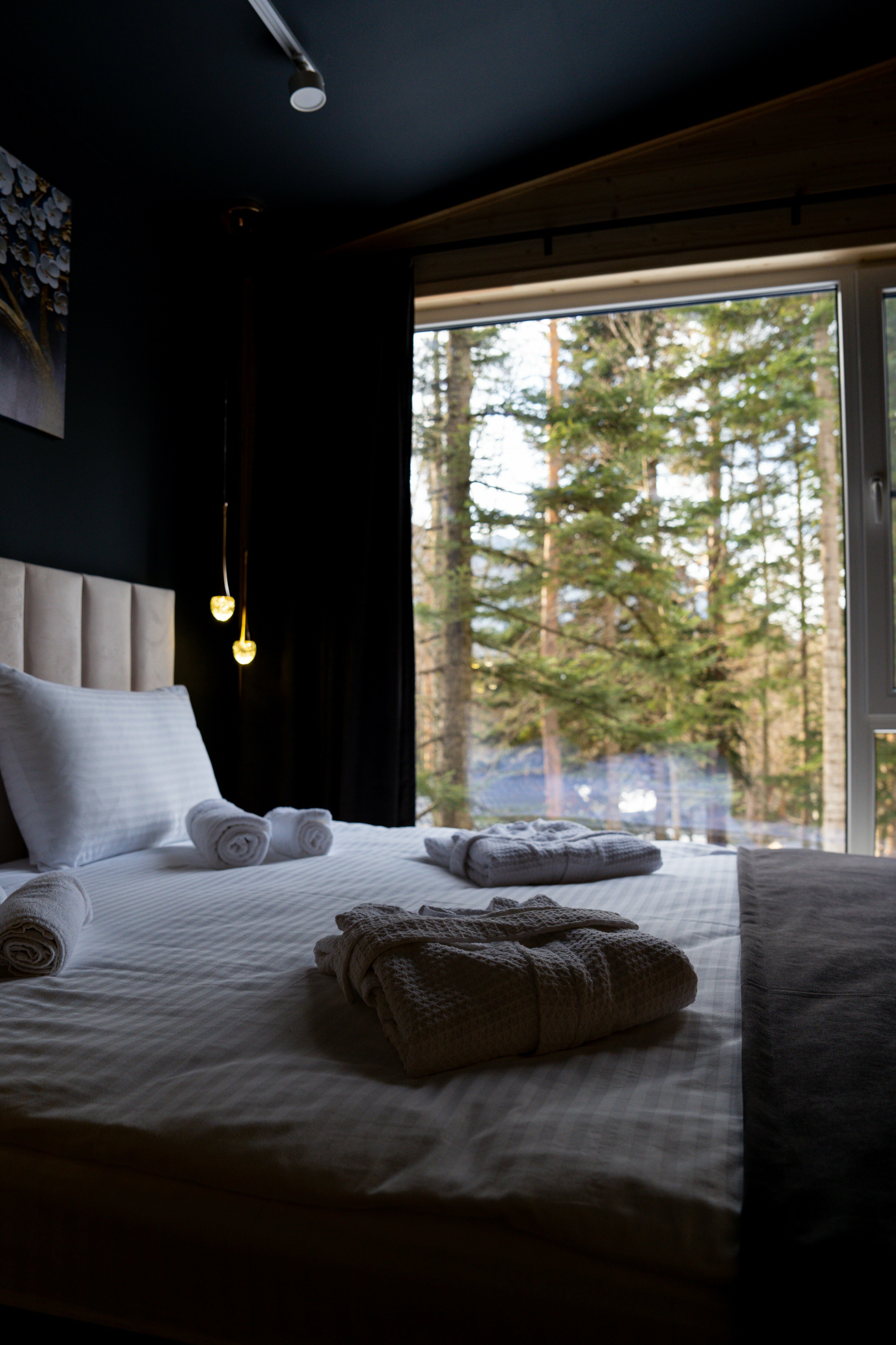 Шестиместный люкс с беседкой и мангальной зоной