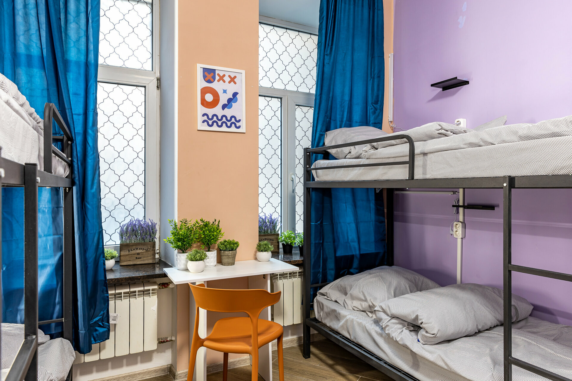 Кровать в общем 8-местном номере