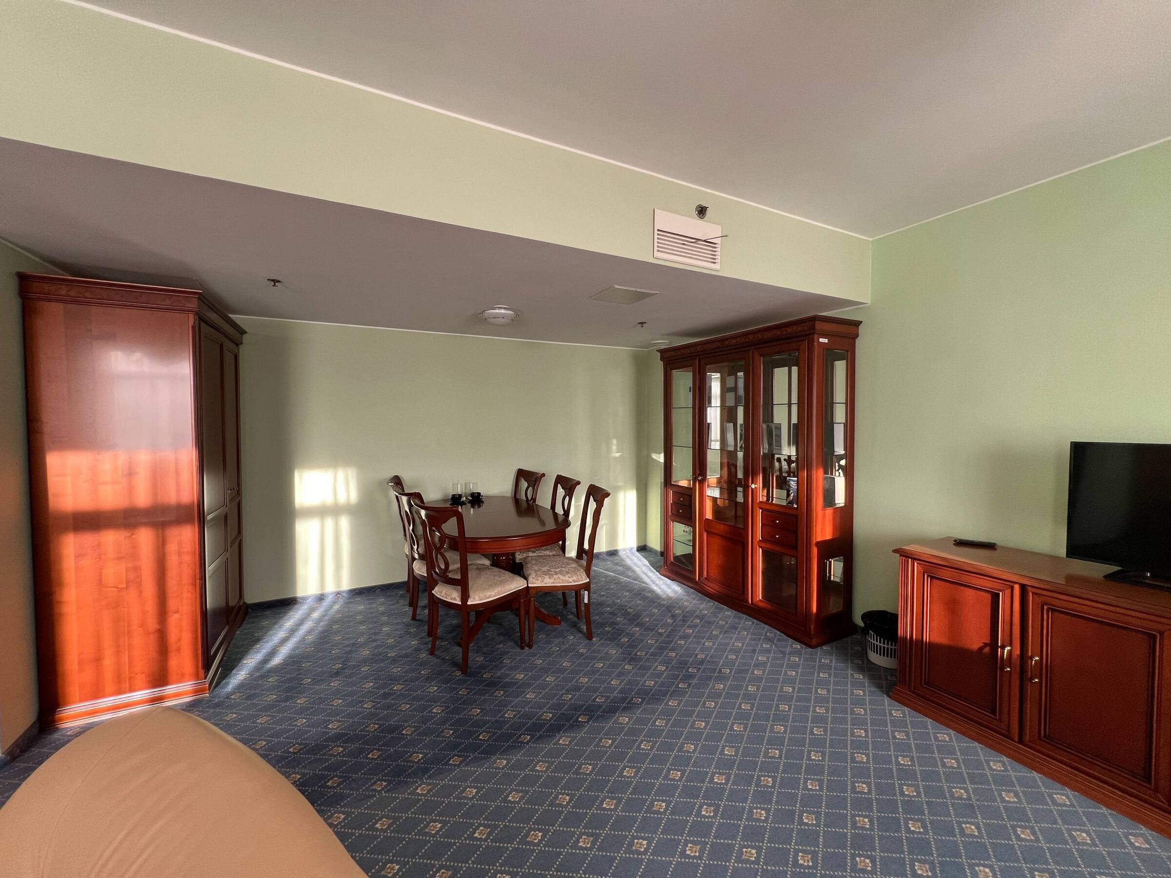 Улучшенный люкс