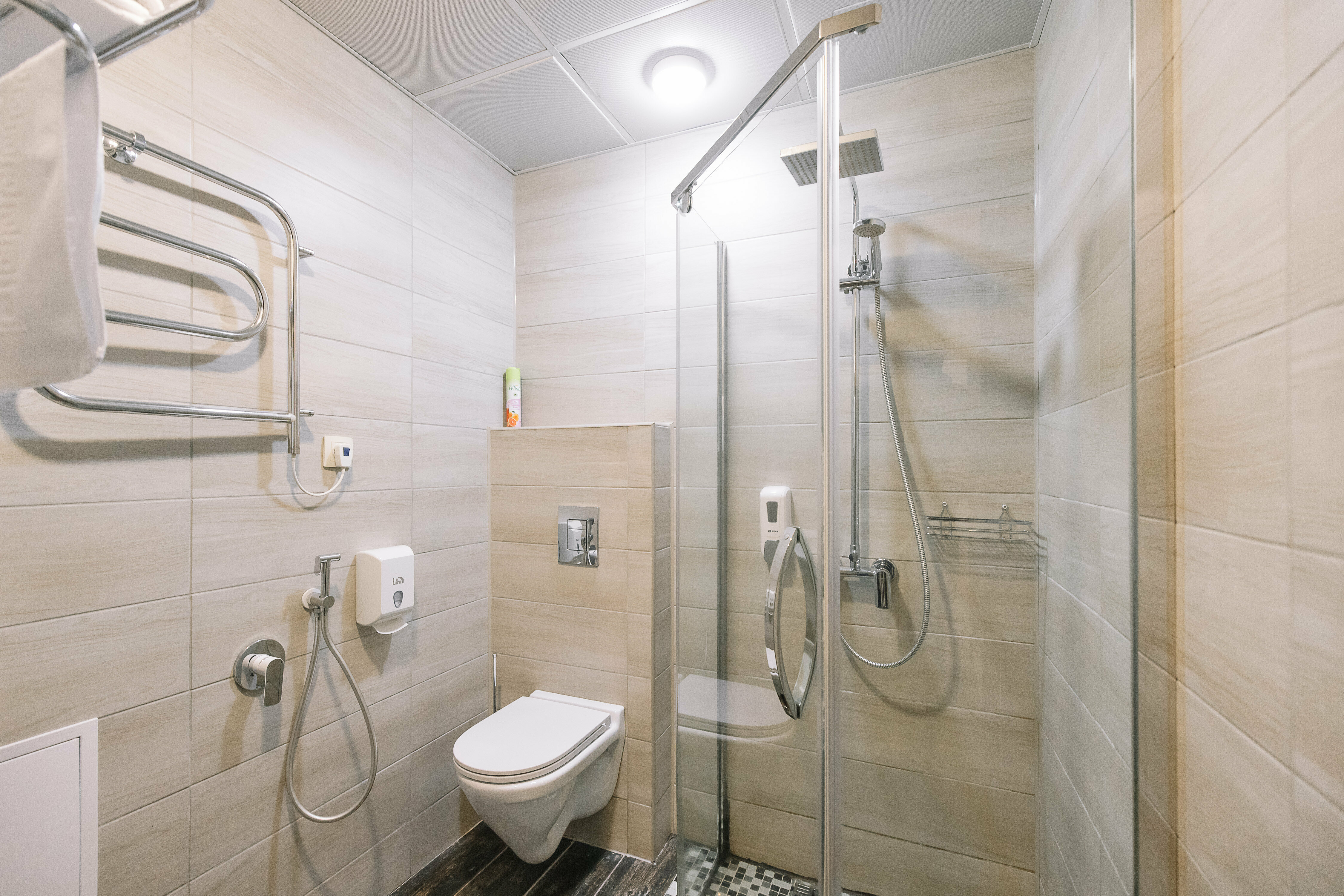 Улучшенный двухместный номер с 2 отдельными кроватями