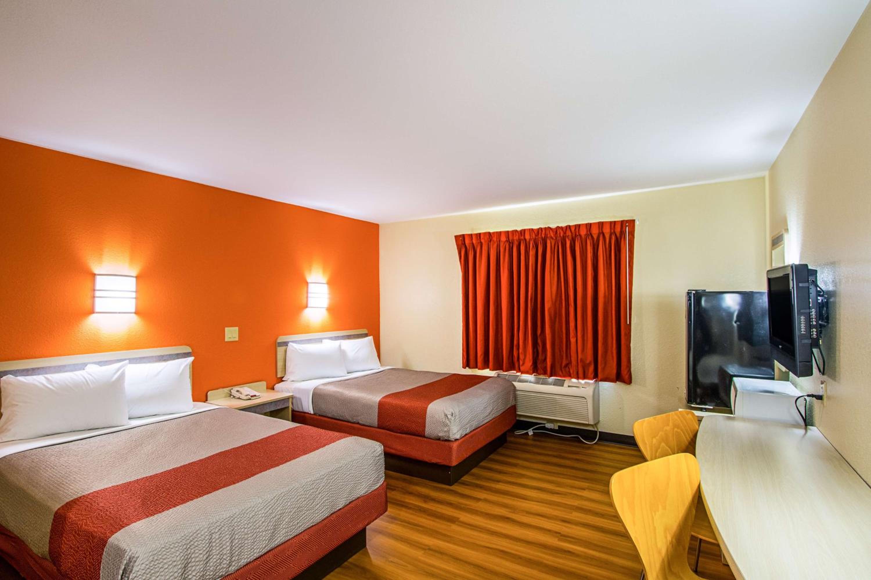 Quadruple Room - Non-Smoking