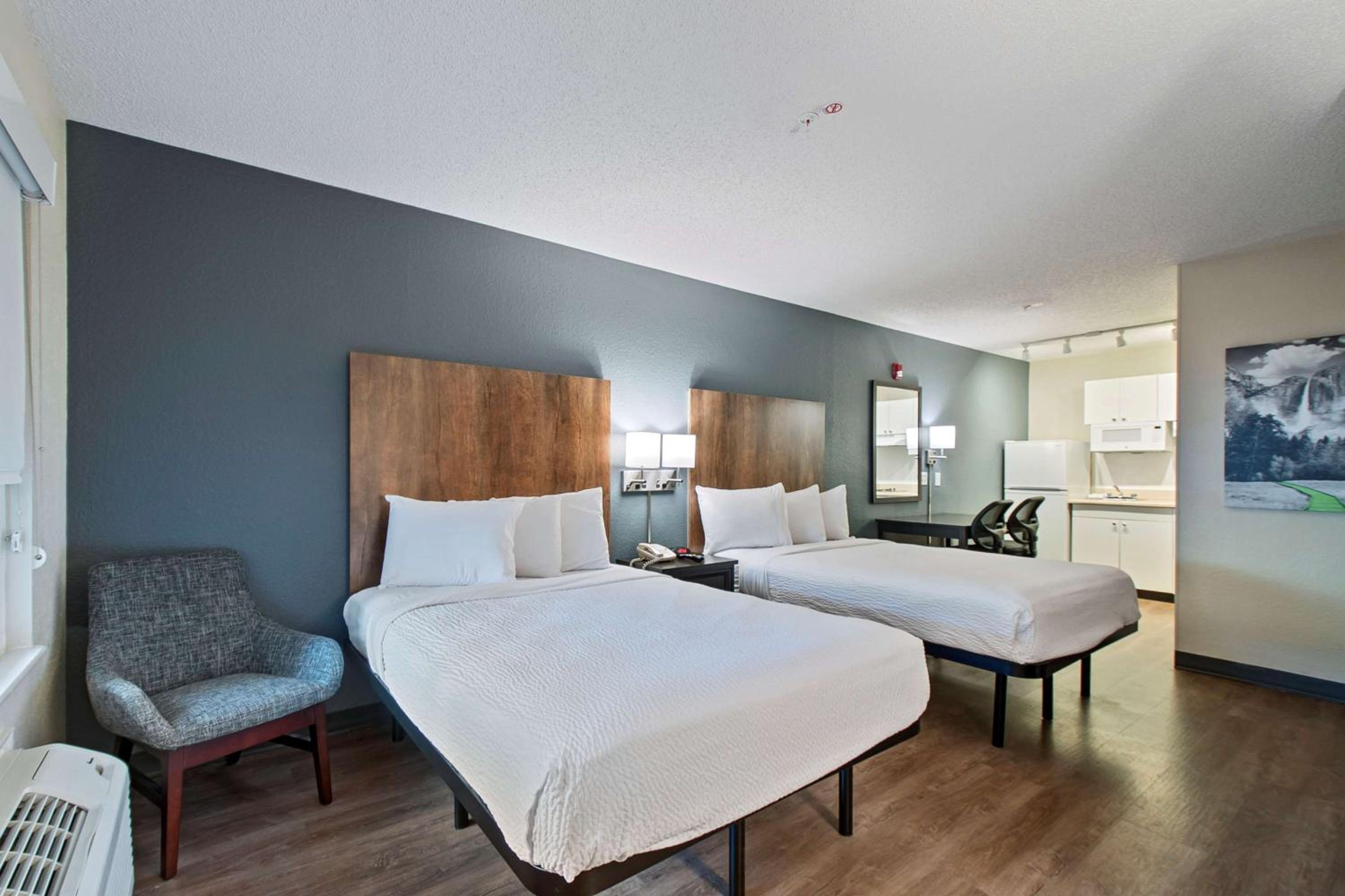 Studio with 2 Double Beds - Hearing Accessible - Non-Smoking