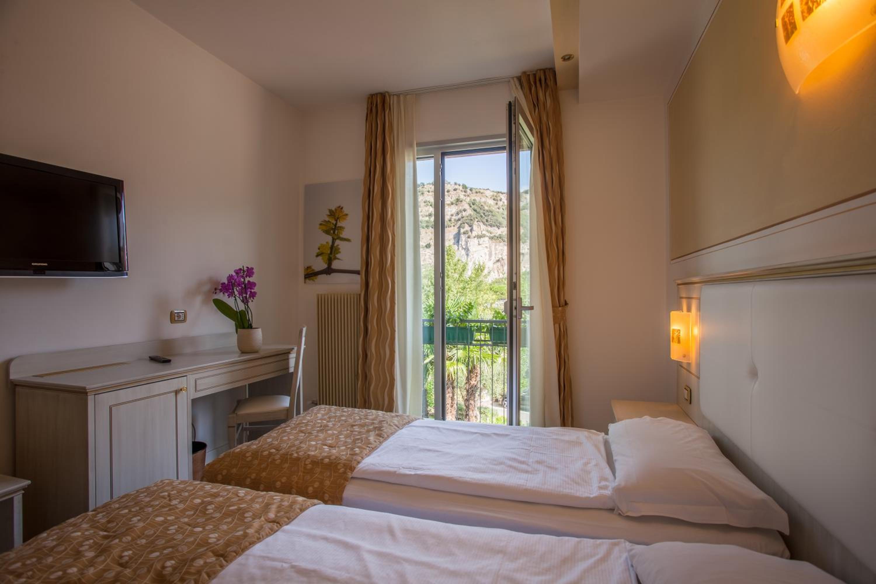 Classic Double or Twin Room