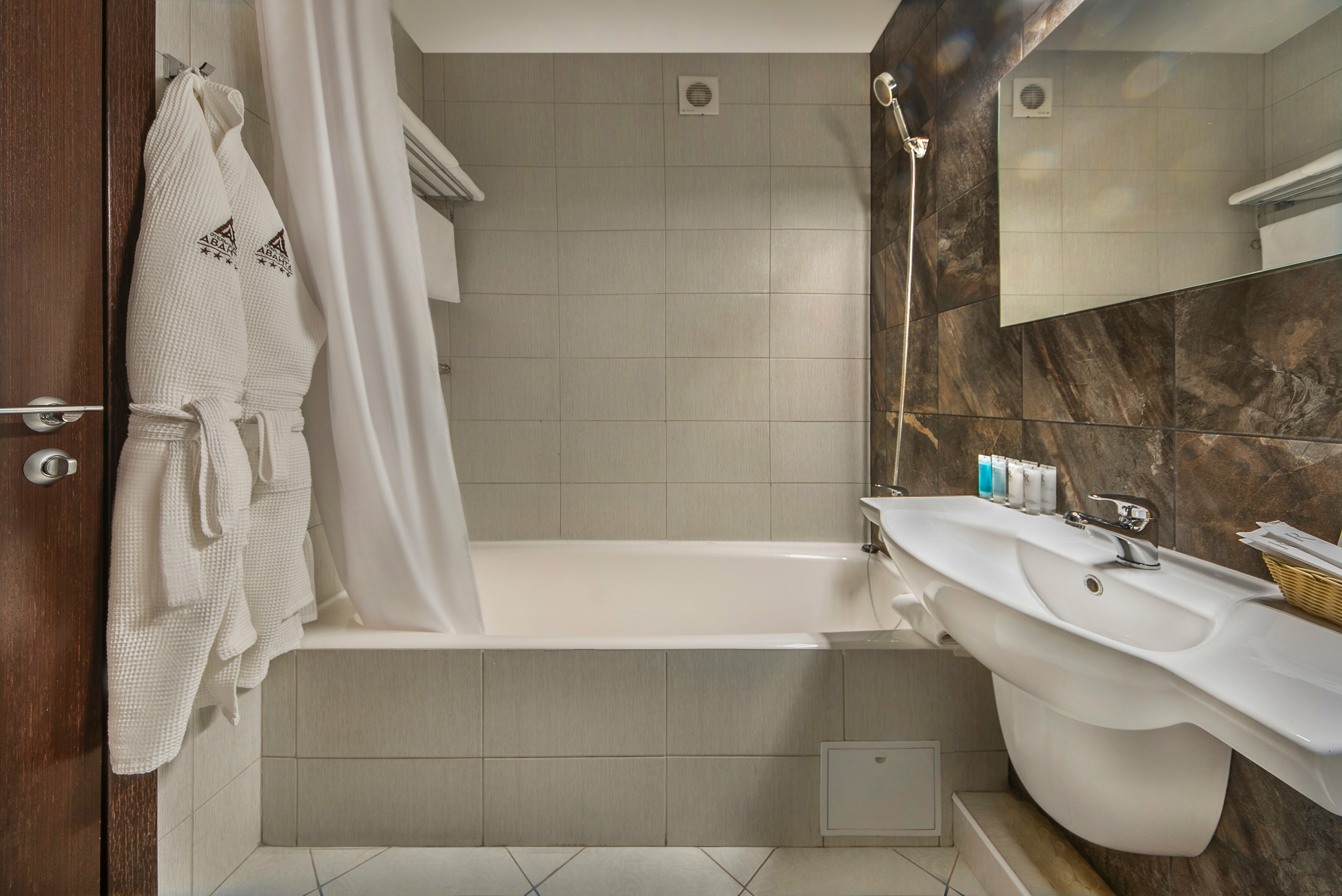 Первая категория (Комфорт)