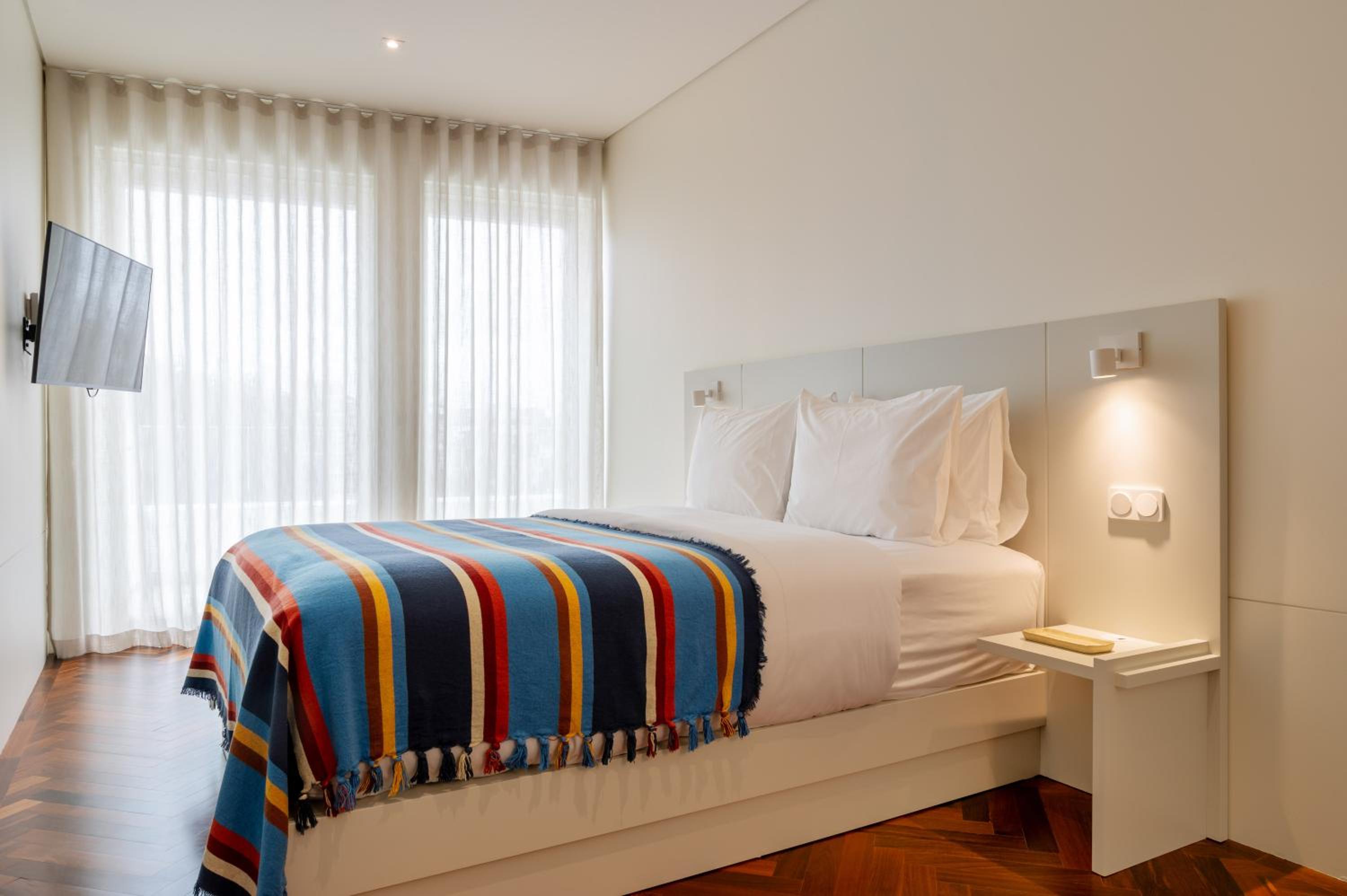 Superior Single/Double Apartment with Balcony and City View