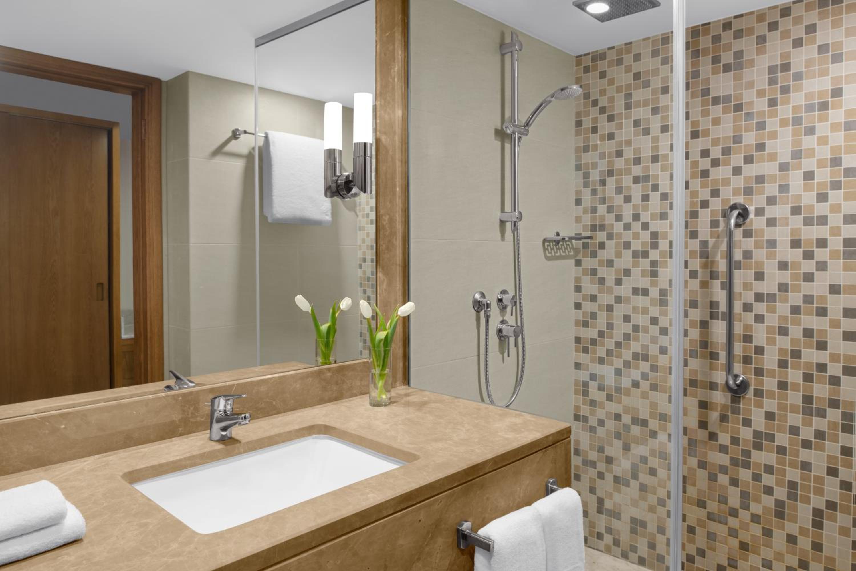 Classic King Room - Lounge Access