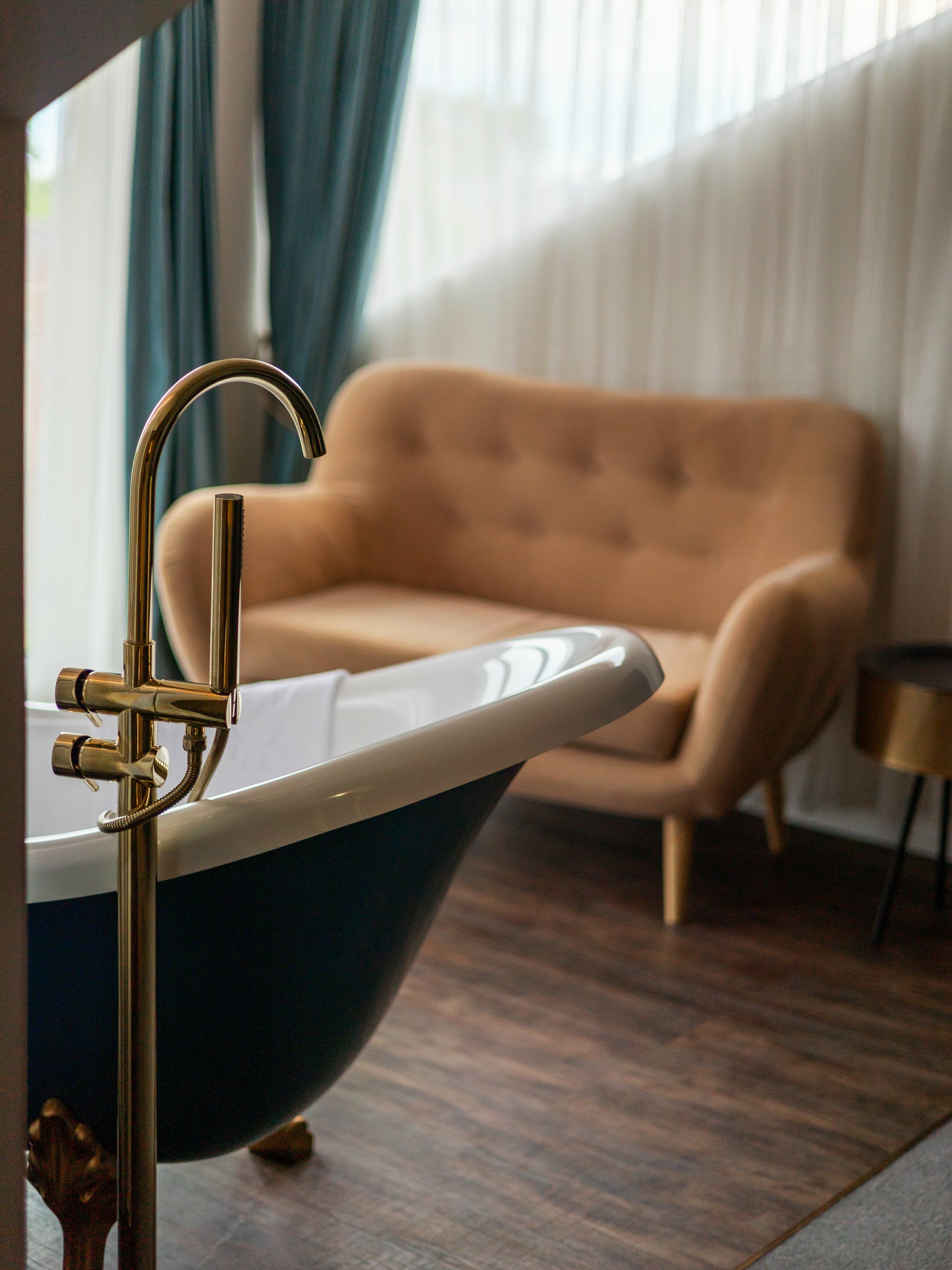 Романтический