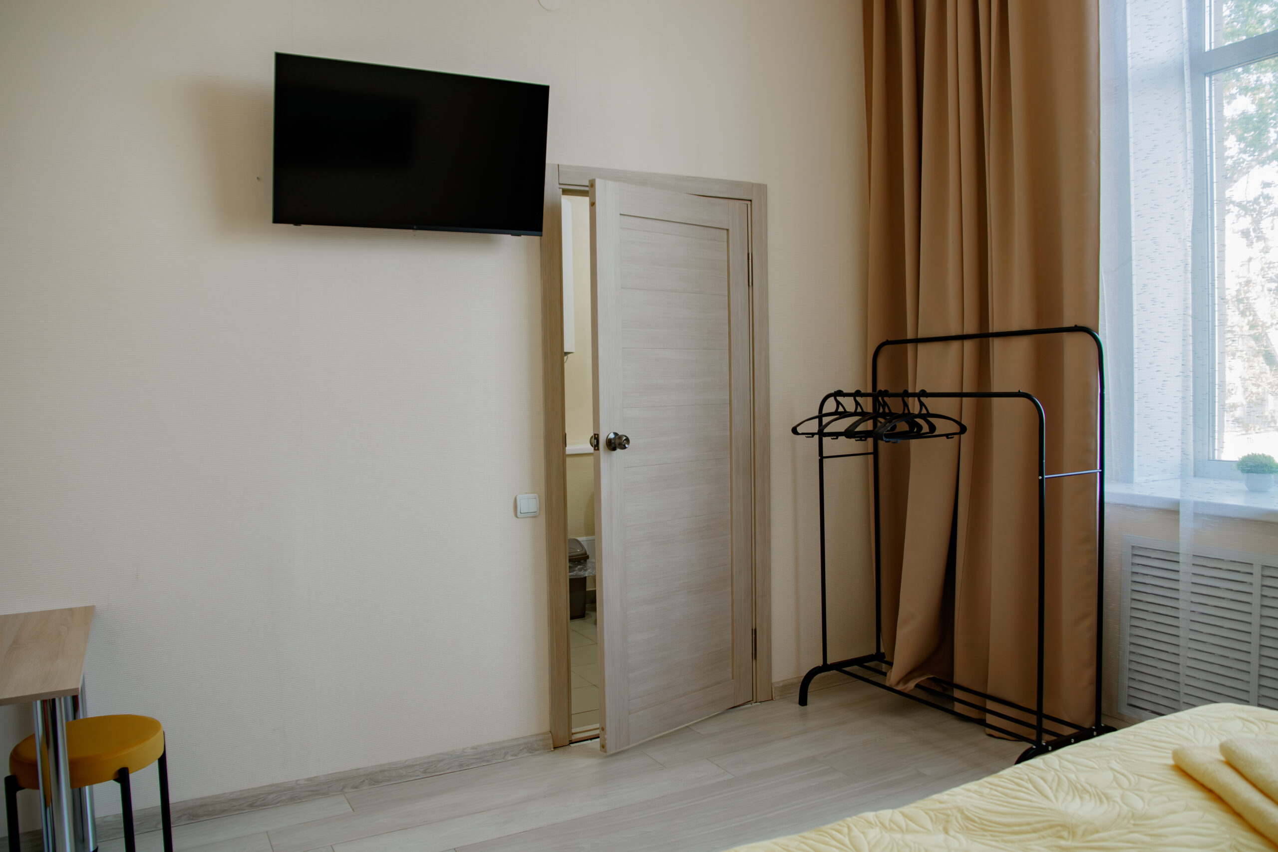 Cемейный номер с собственной ванной комнатой