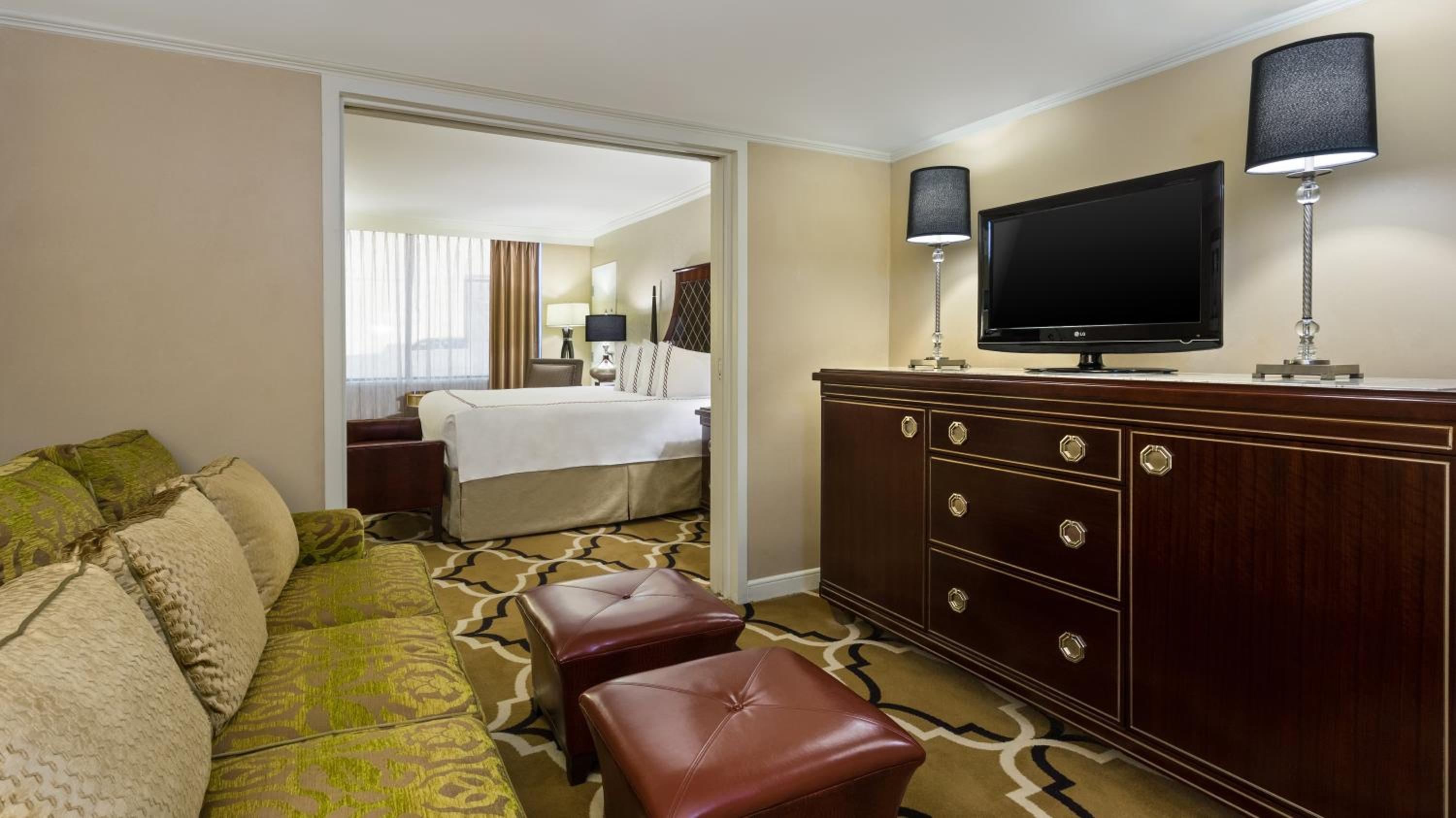 One-Bedroom Suite with Balcony