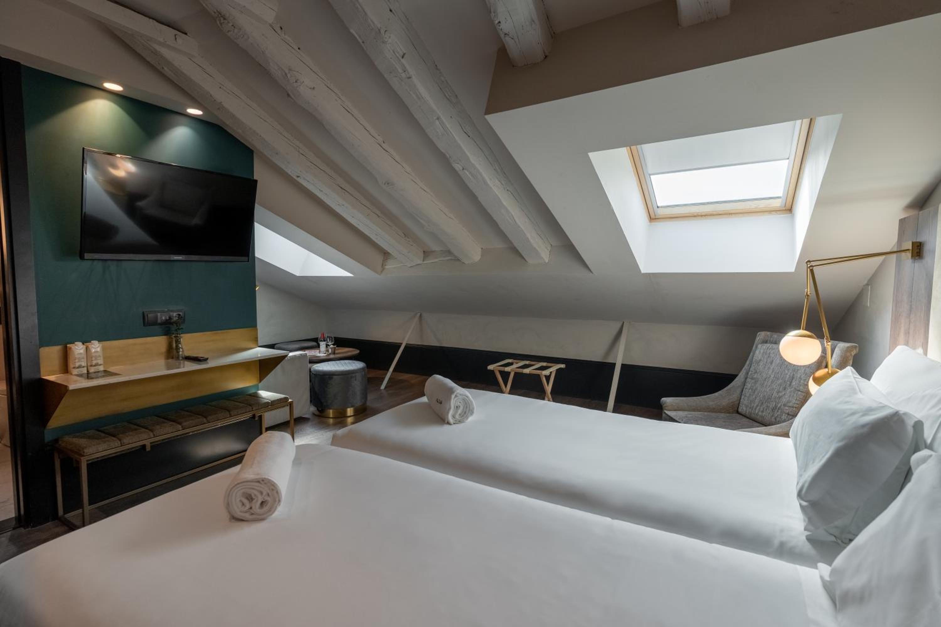Superior Double Room - Attic