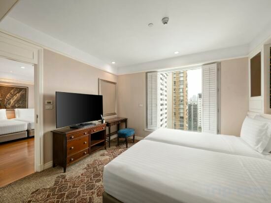 Grand Quadruple Suite