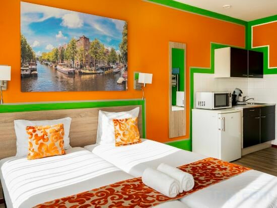 4-Person Studio With Private External Bathroom