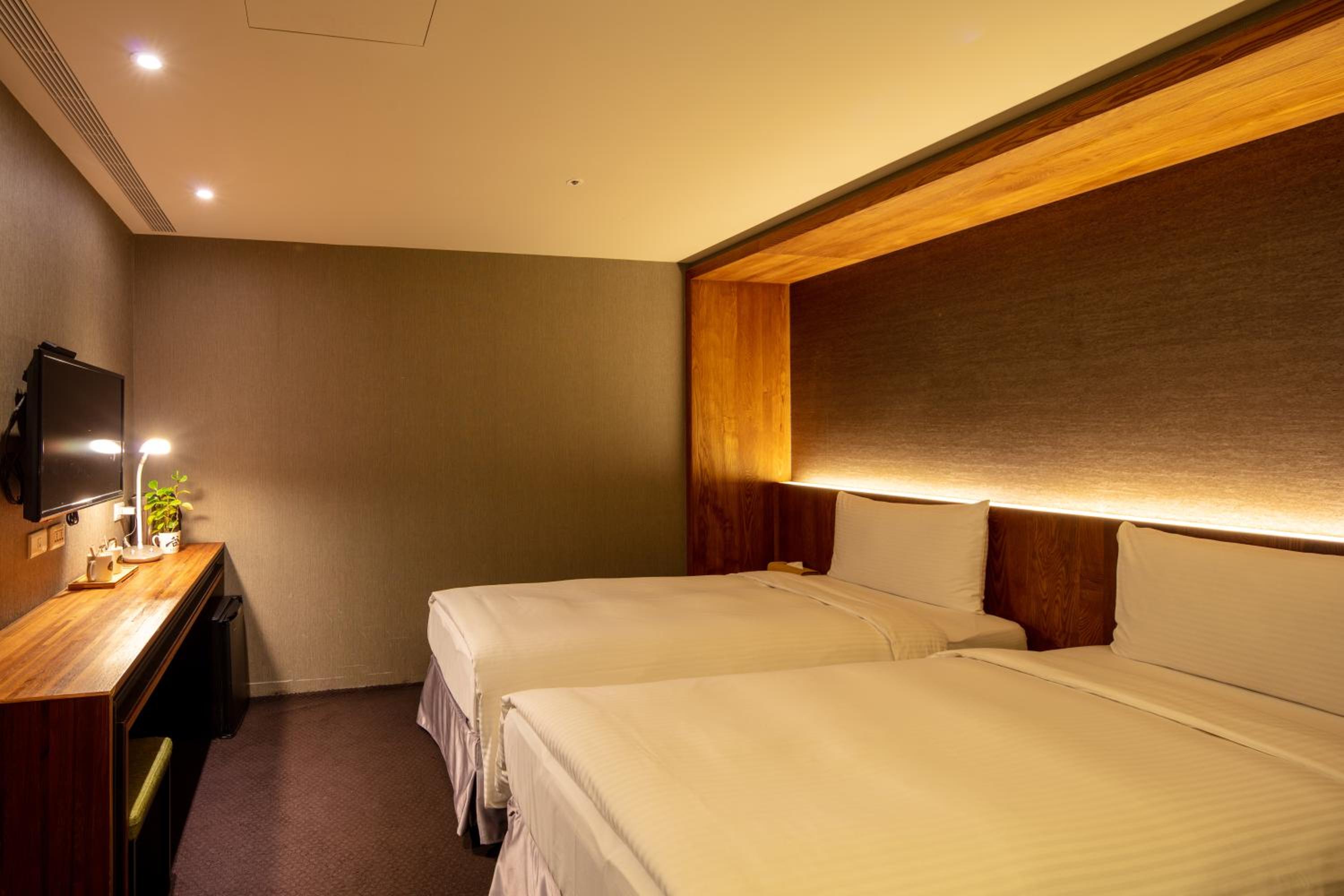 Standard Twin Room - no window