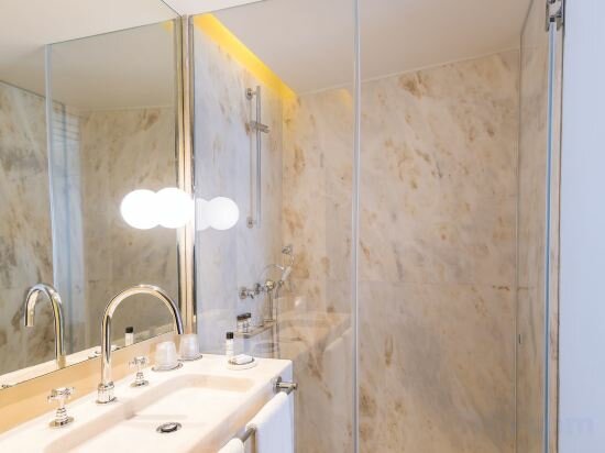 Double Room 2 Single bed