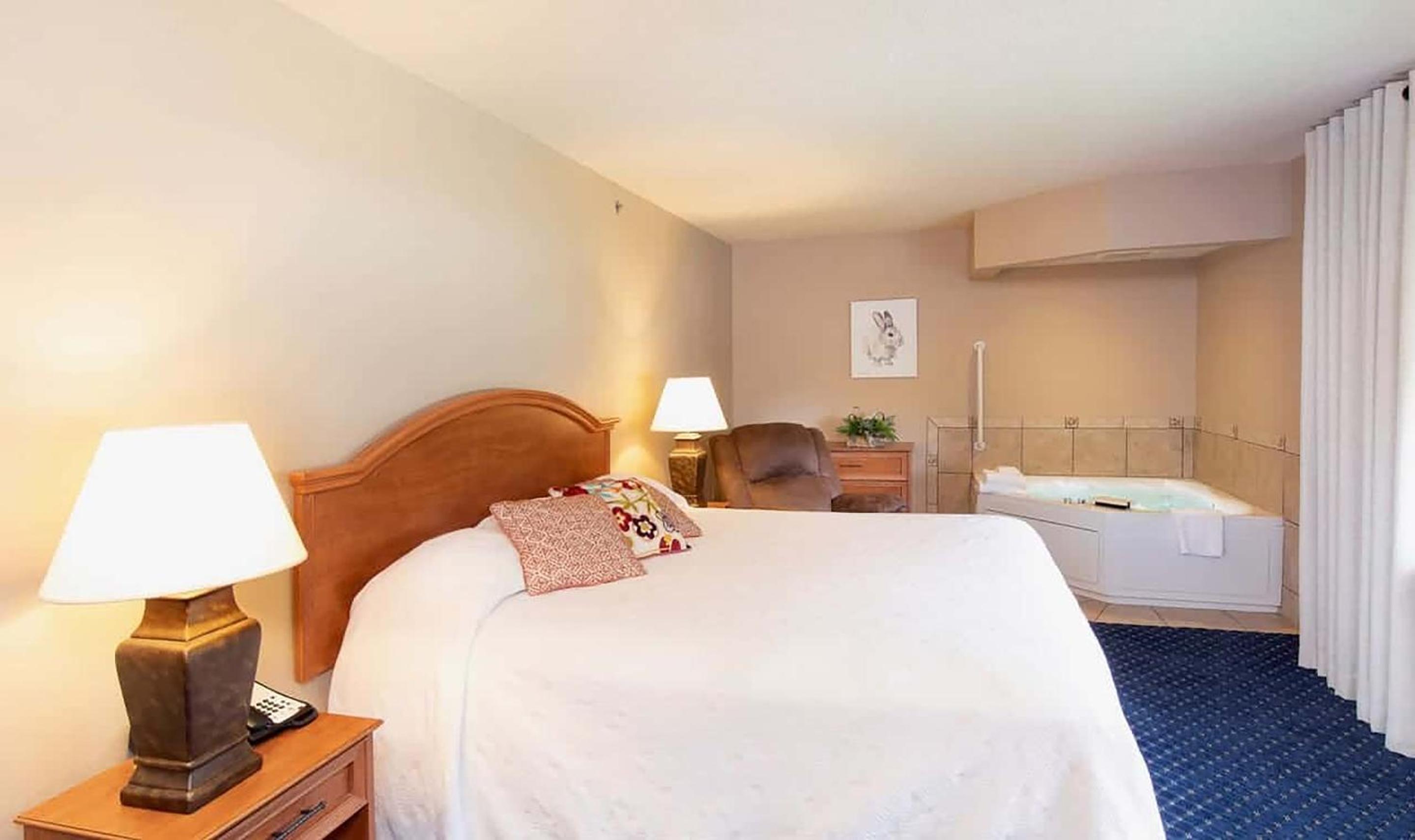 King Room with Spa Bath