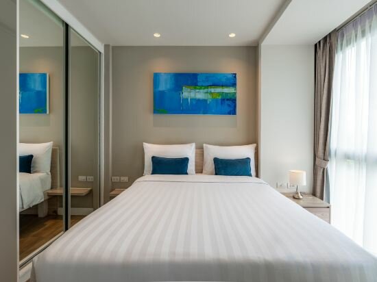 Deluxe Suite Double With Pool View