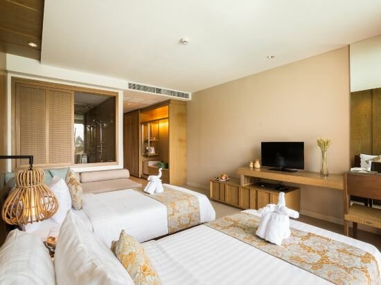 Jacuzzi Deluxe Hillside Room