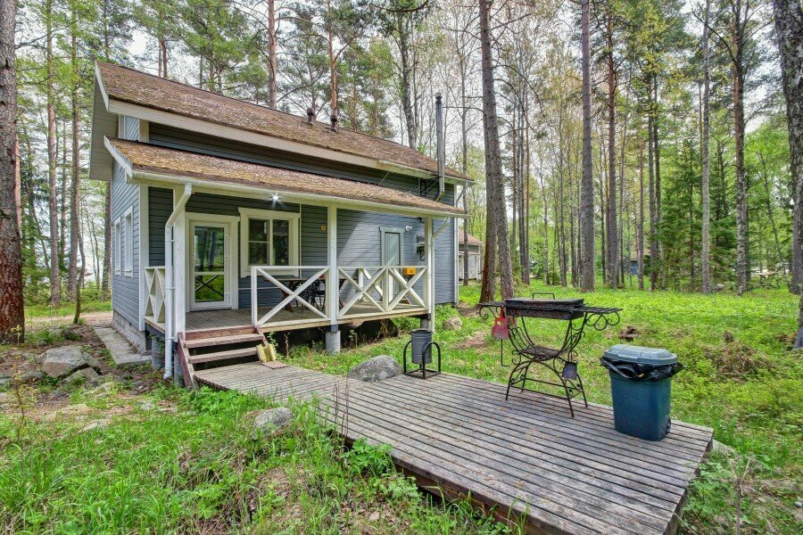 Коттедж с видом на лес