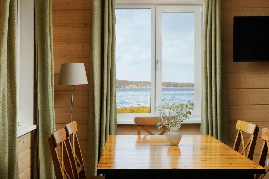 Коттедж с видом на озеро