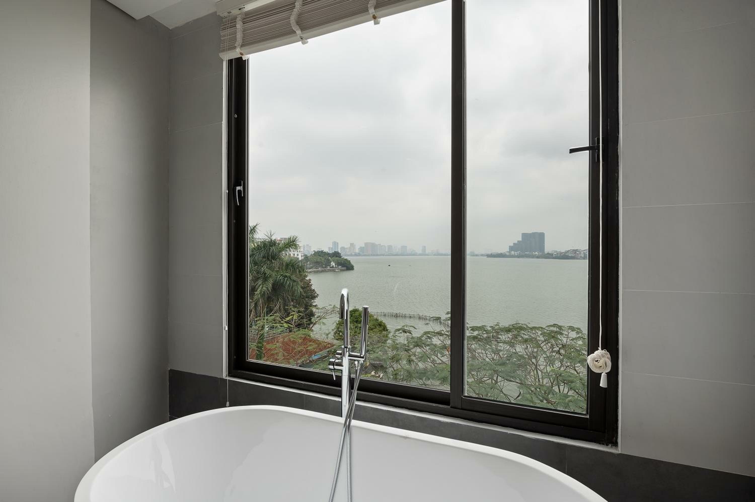 Double Room with Lake View