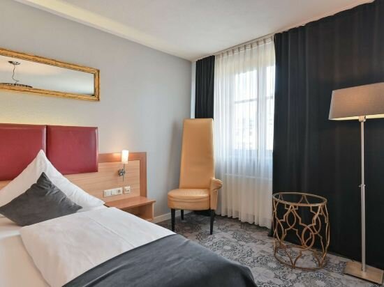 Medium Quadruple Room