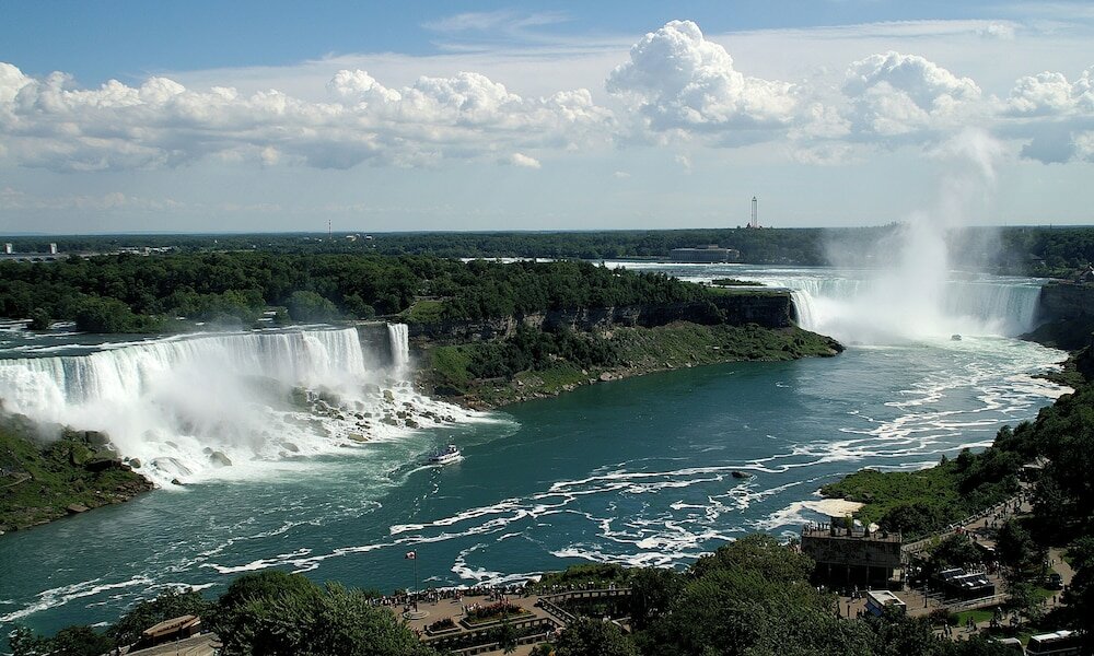 Deluxe Room, 1 King Bed (Falls View)