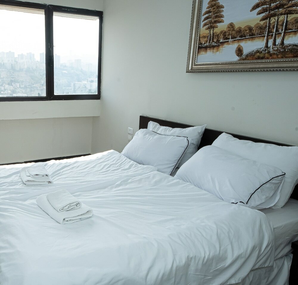Deluxe Room, City View