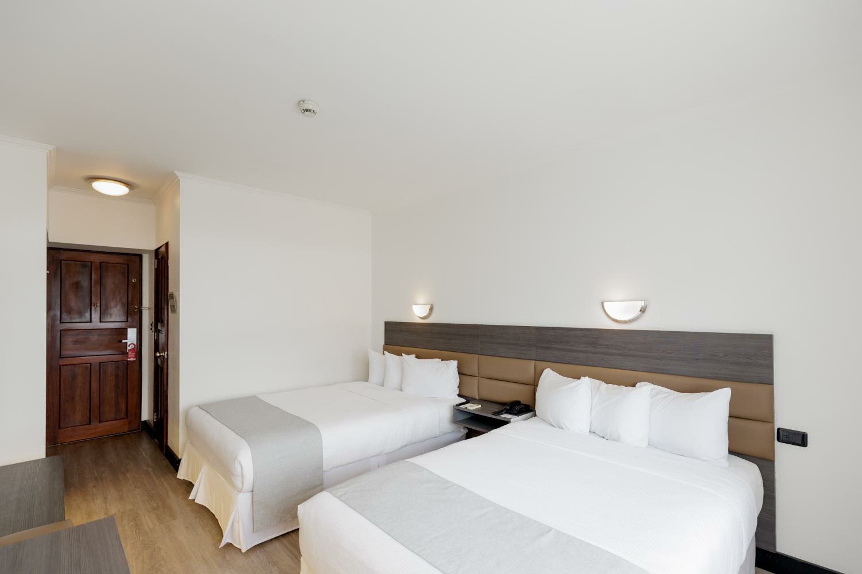 Executives & Travelers 2 Full Beds