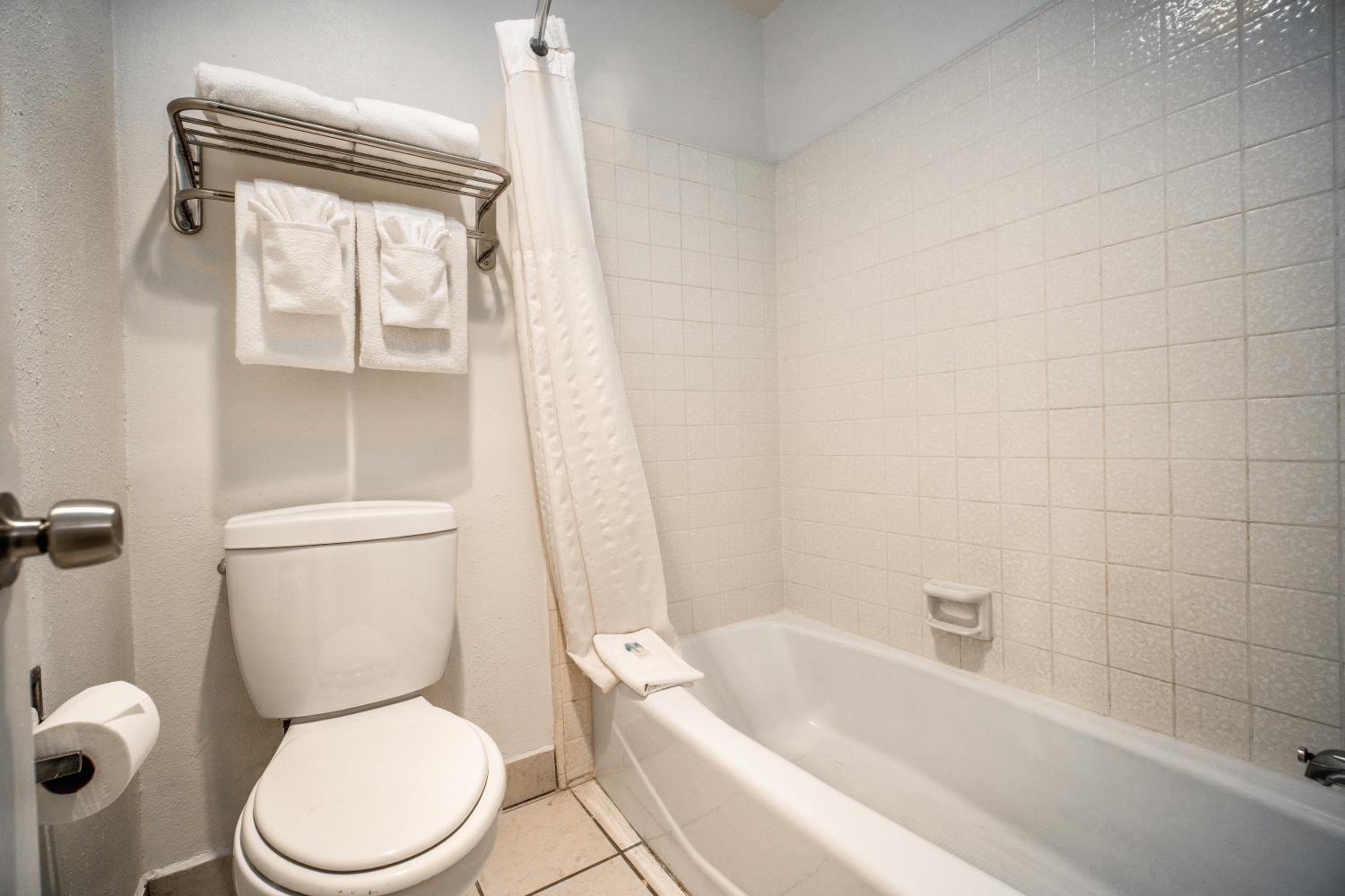 Two Bedroom Suite, 2 Queen Beds with Sofa Bed, 2 Bathrooms, Non Smoking