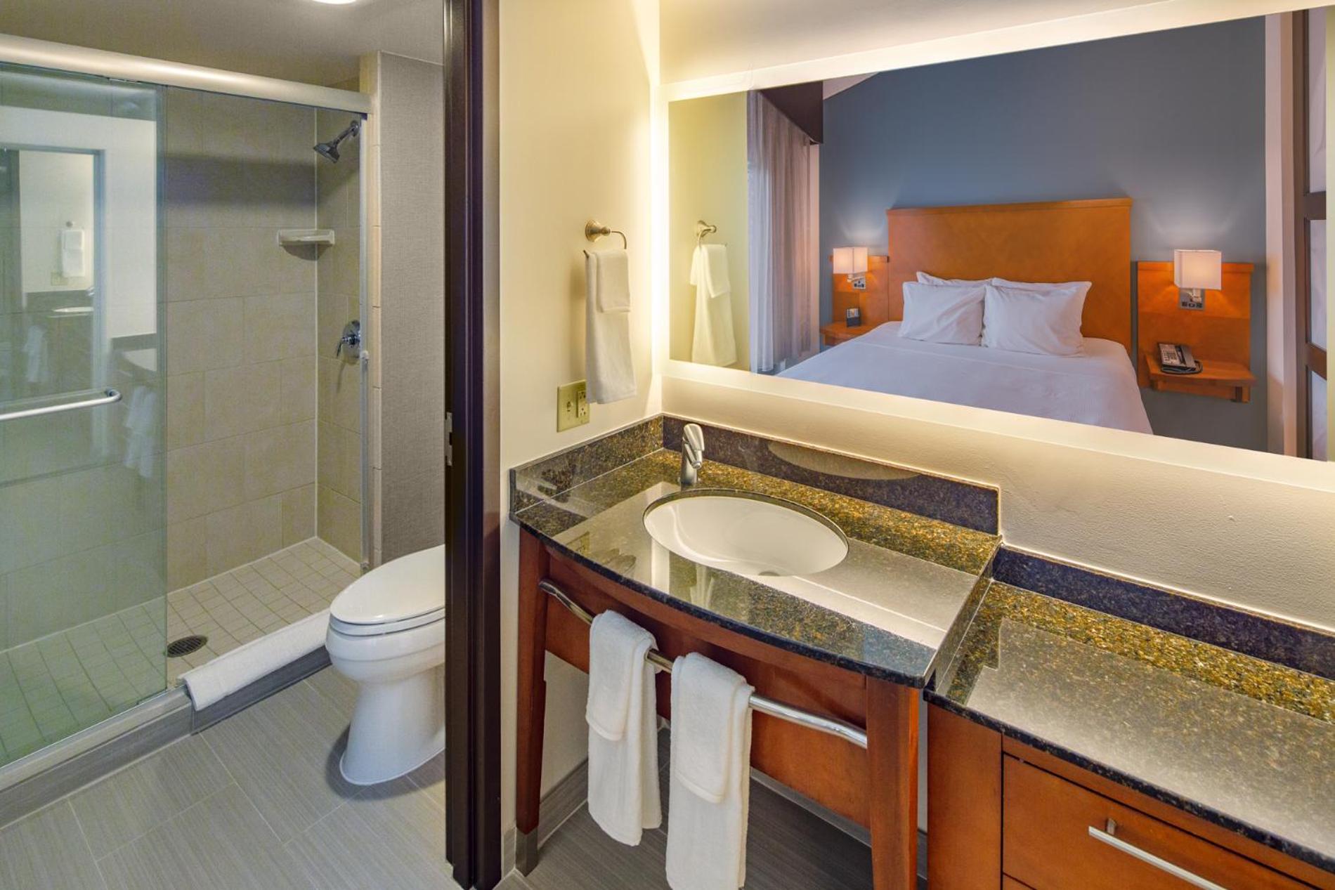 Corner King Room with Sofa Bed