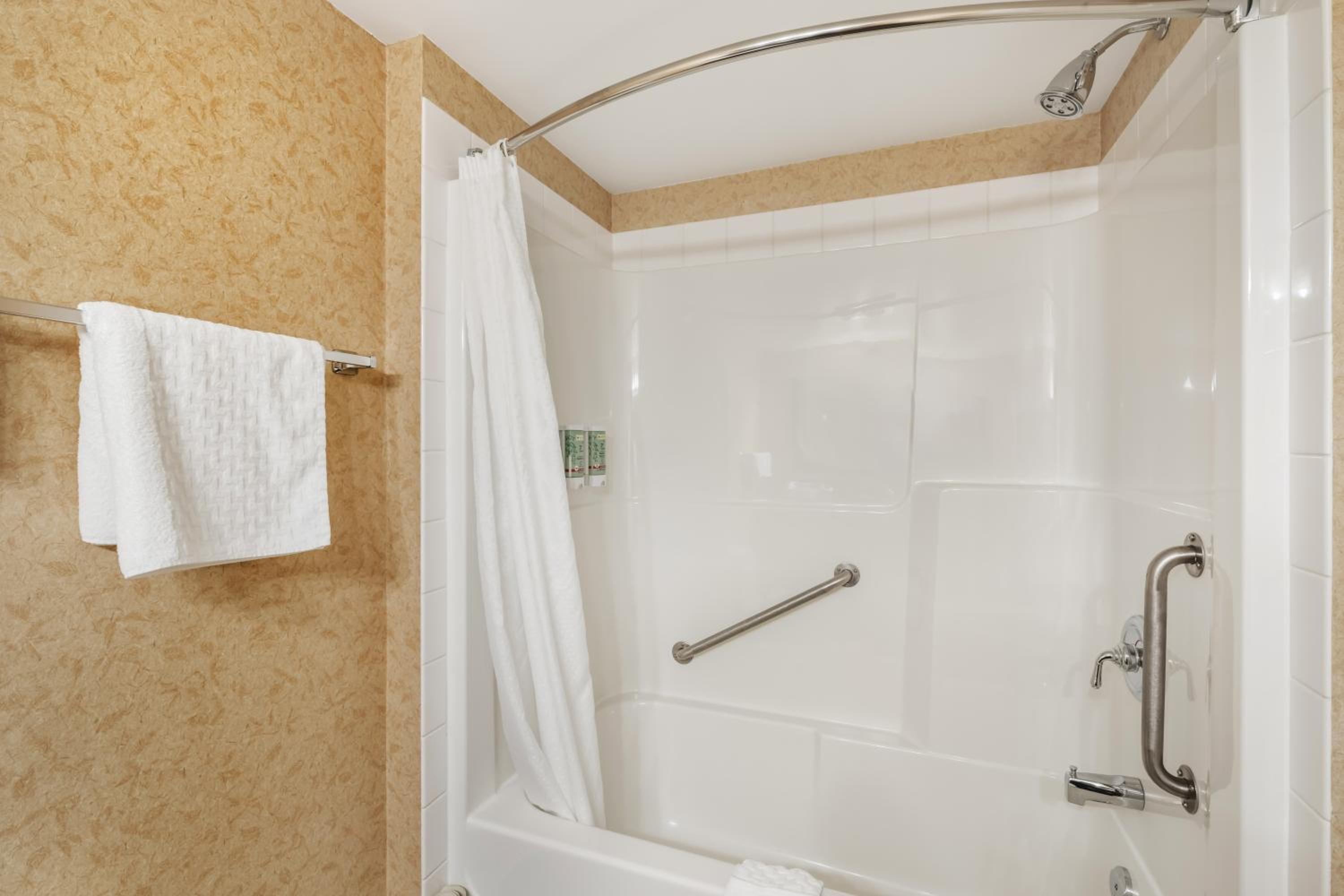 One-Bedroom Suite with One King Bed, One Queen Bed and Sofa Bed - Non-Smoking