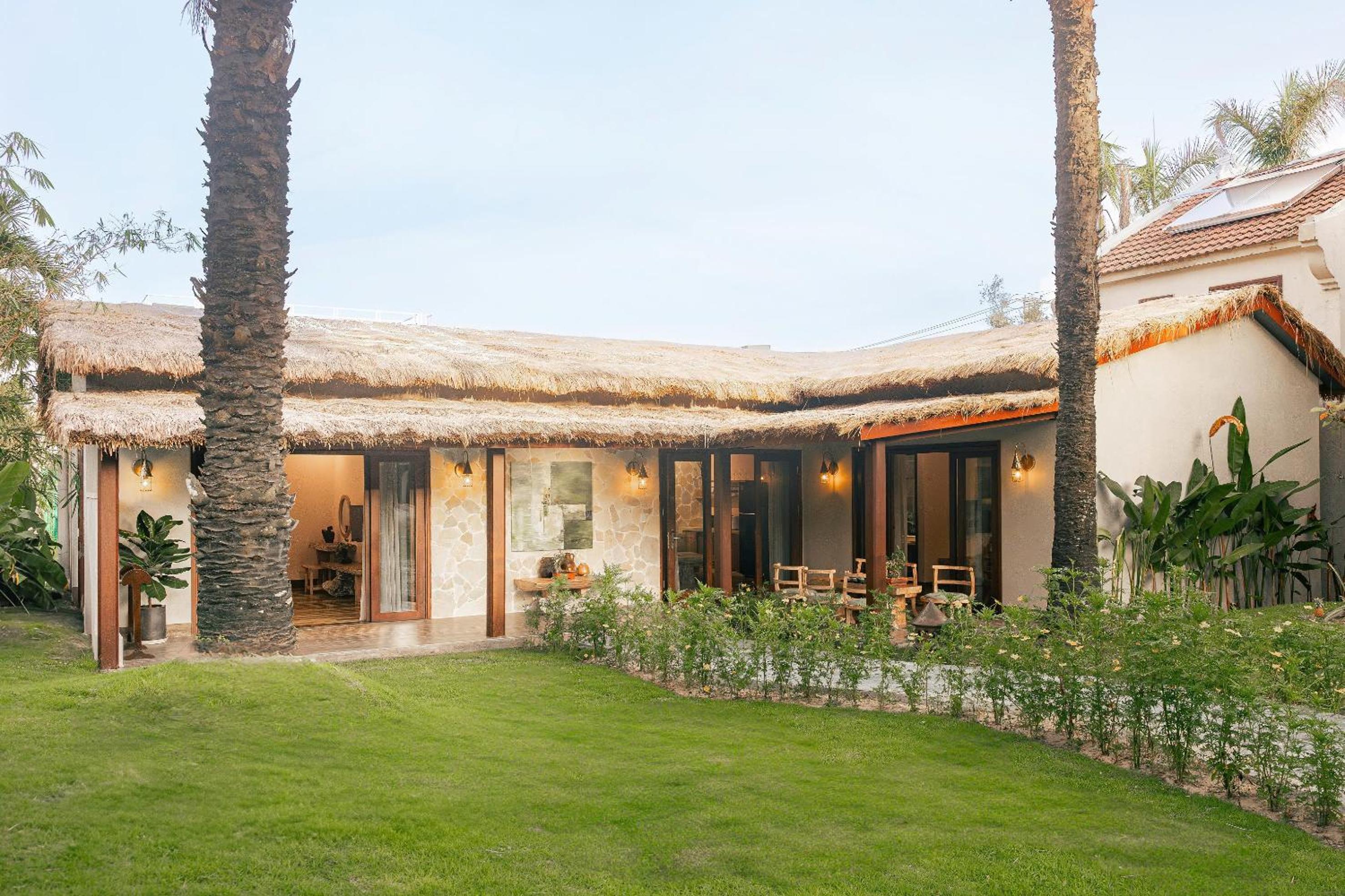 03 Bedroom Villa with Garden View