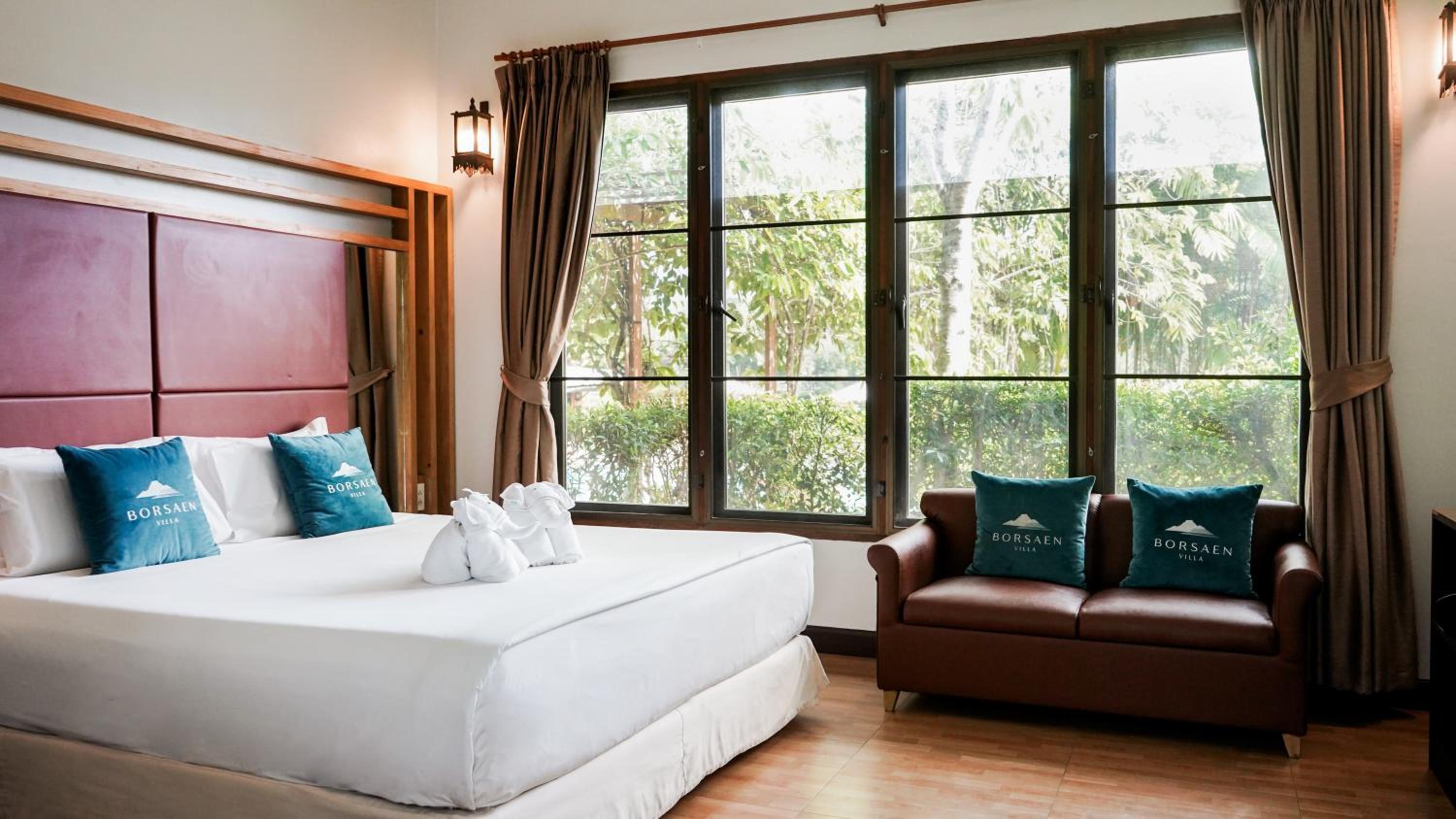 Deluxe Double or Twin Room with Pool Access