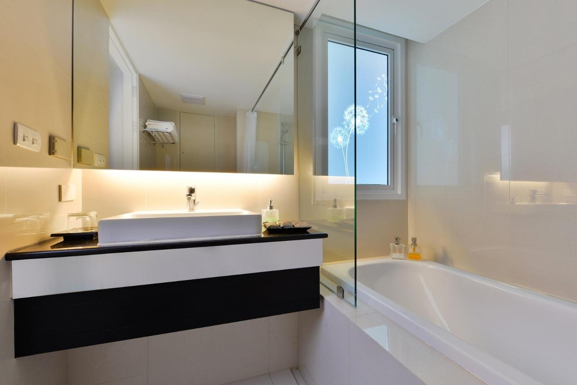 Deluxe Room with Balcony