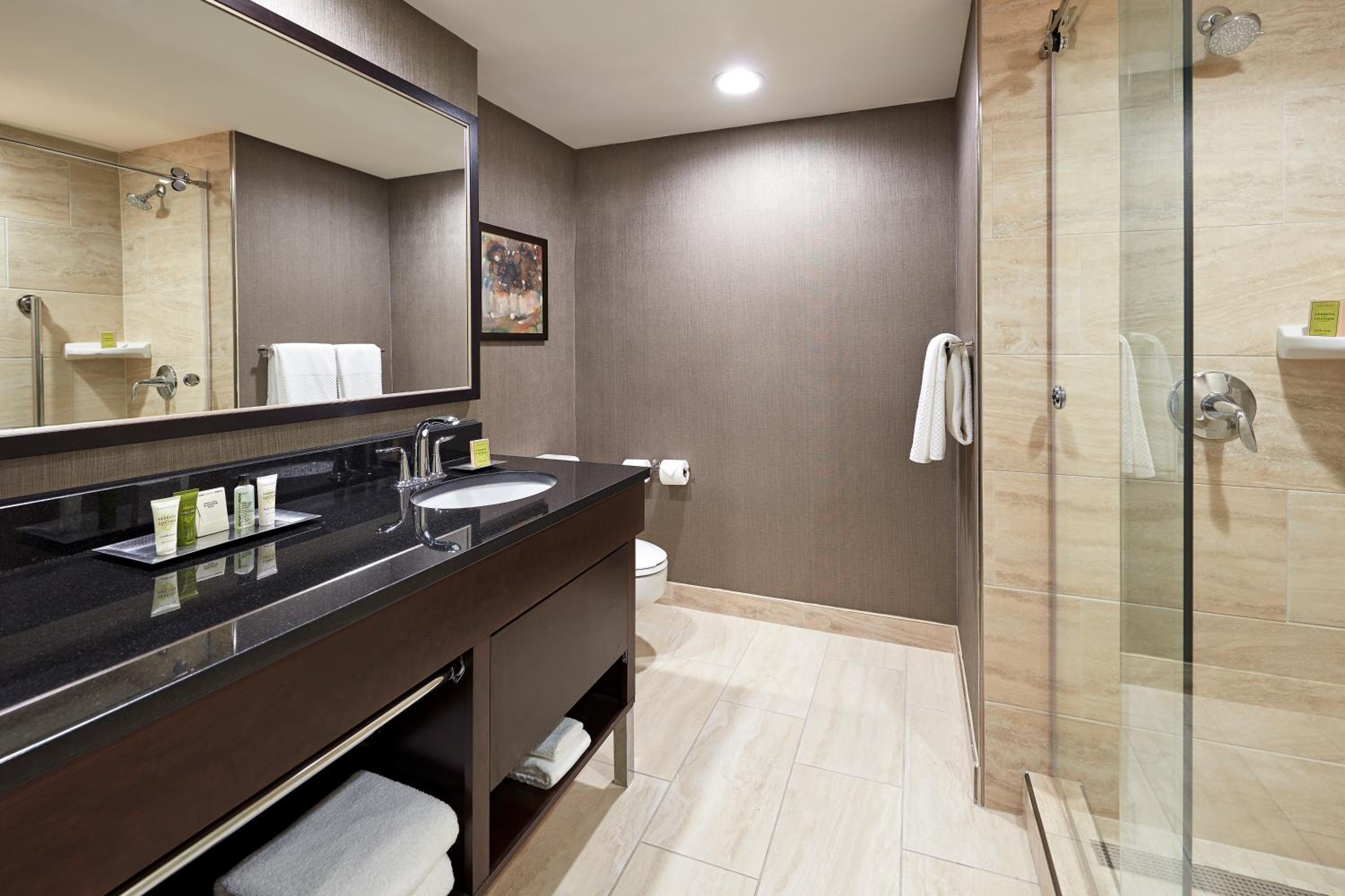 One-Bedroom Double Suite with Two Double Beds