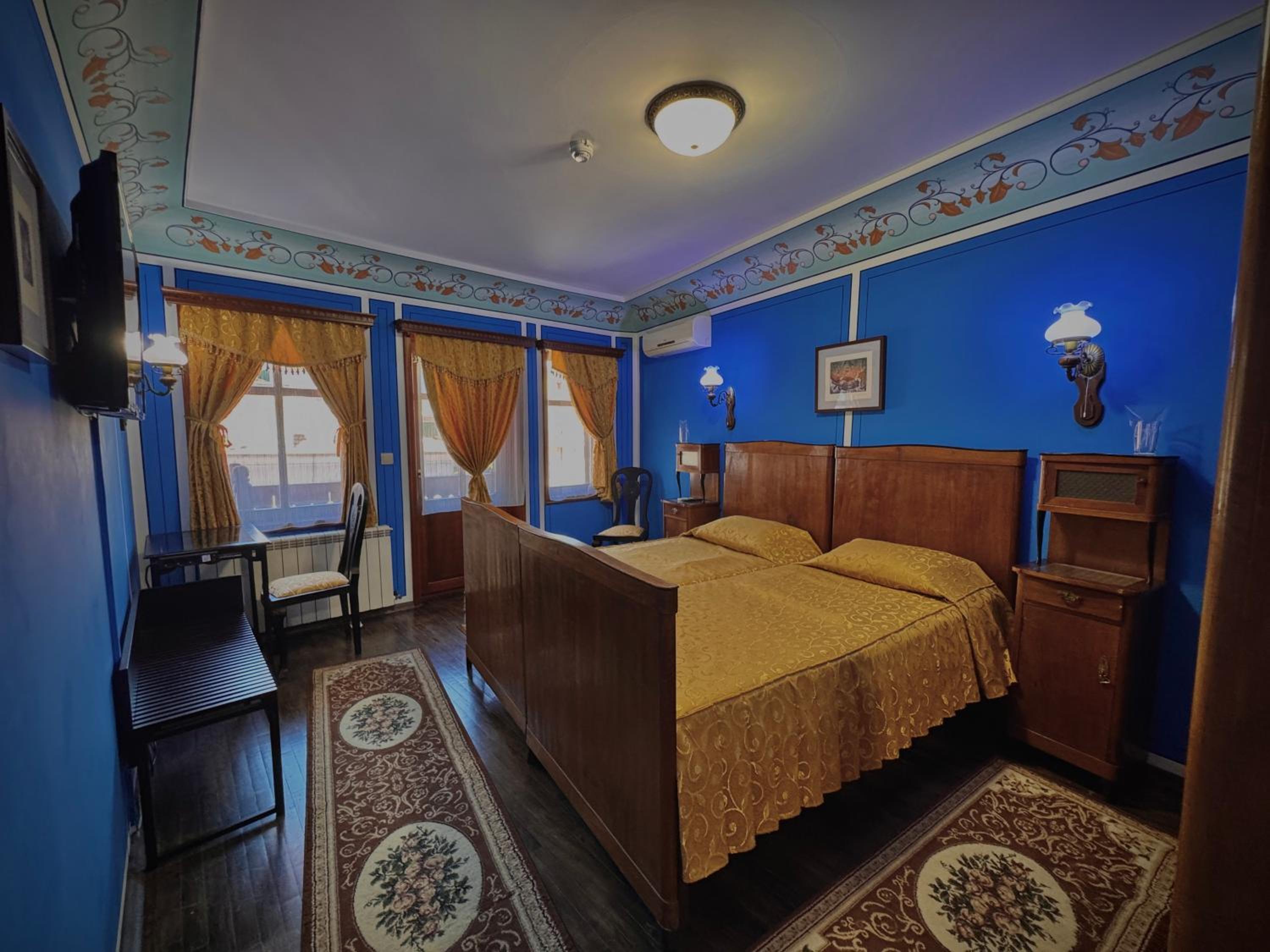 Deluxe Double or Twin Room with Balcony