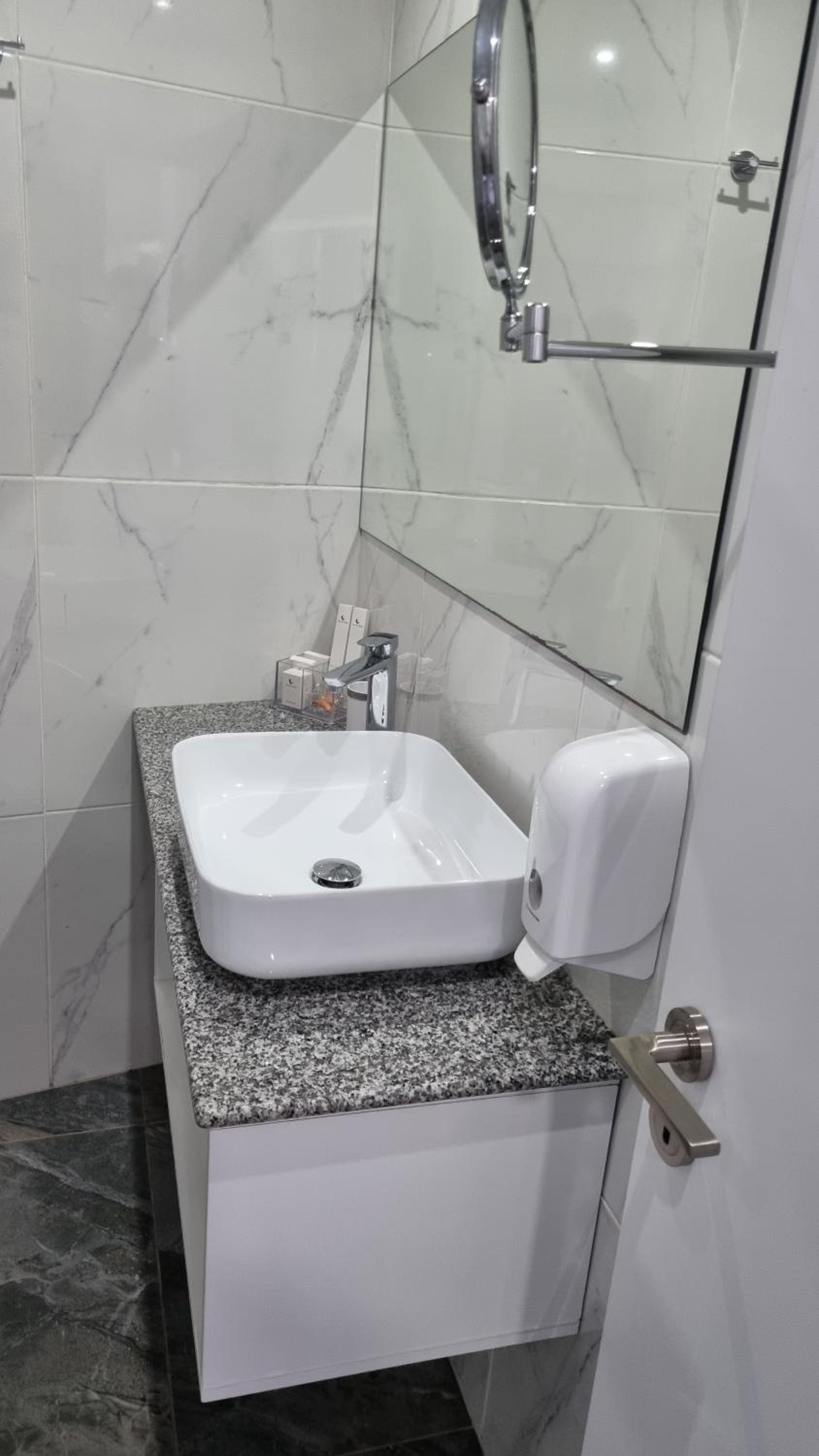 Superior Deluxe Double or Twin Room 