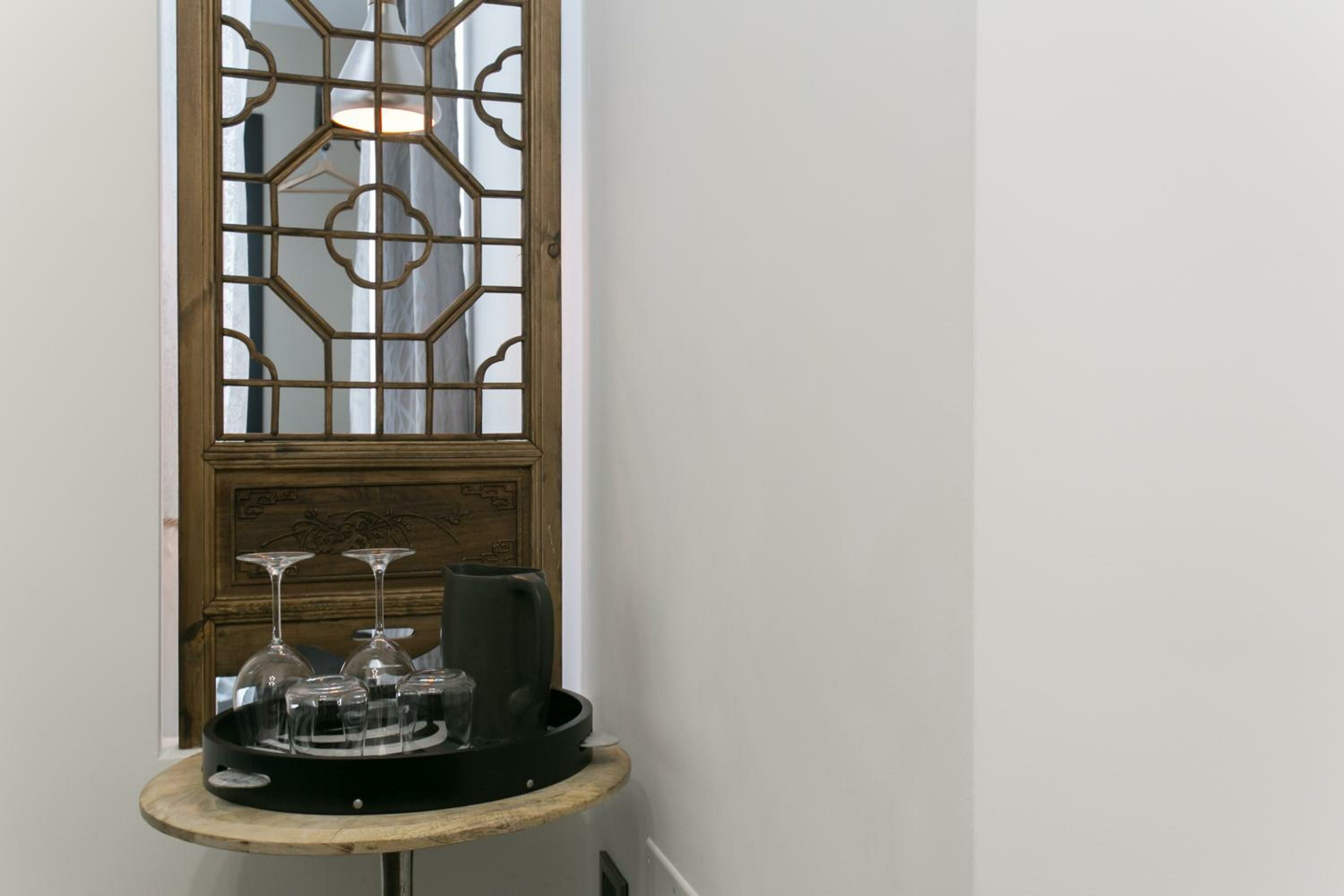 Apartment Black & White